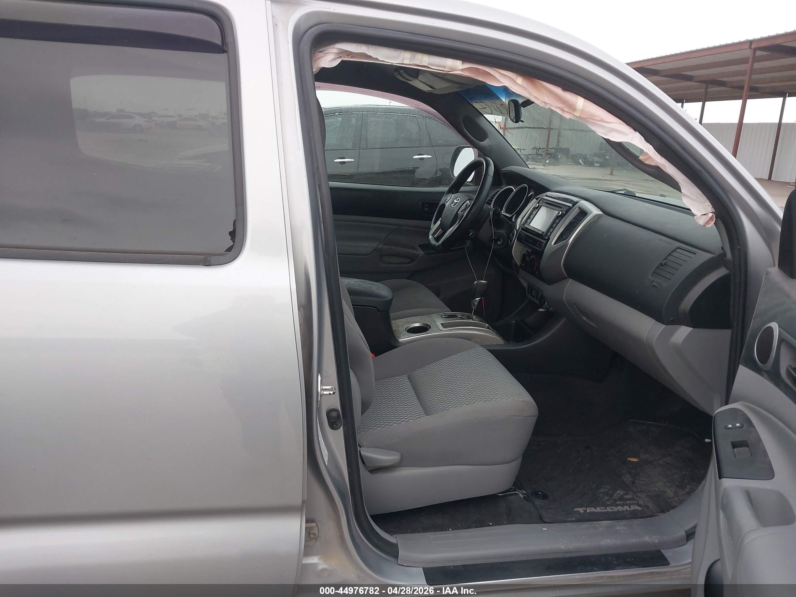 2015 Toyota Tacoma Base V6 Silver vin: 3TMMU4FN3FM082134