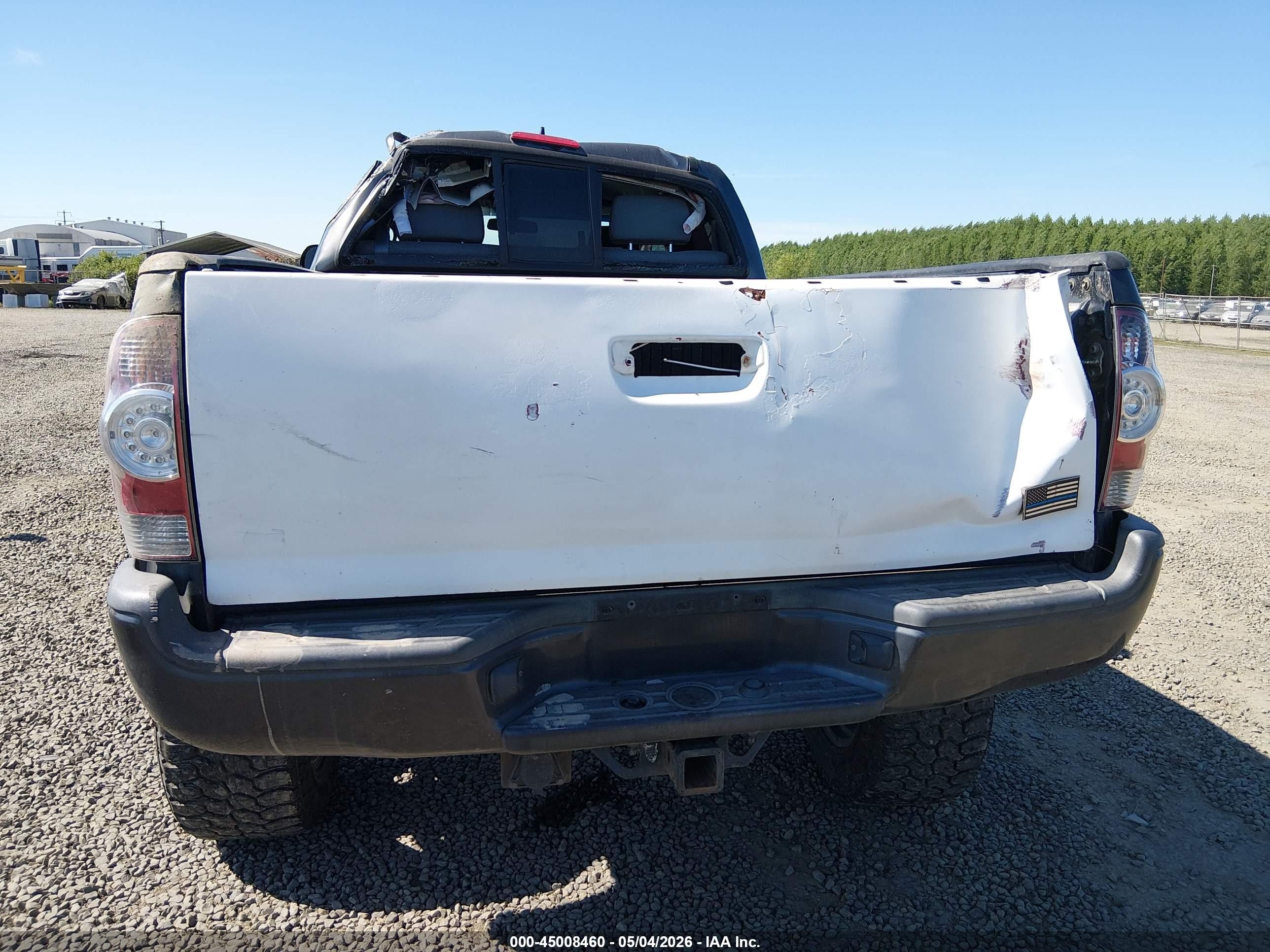 2015 Toyota Tacoma Base V6 Gray vin: 3TMMU4FN3FM082439