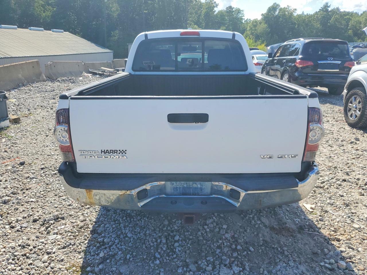 2010 Toyota Tacoma Double Cab Long Bed White vin: 3TMMU4FN4AM023148