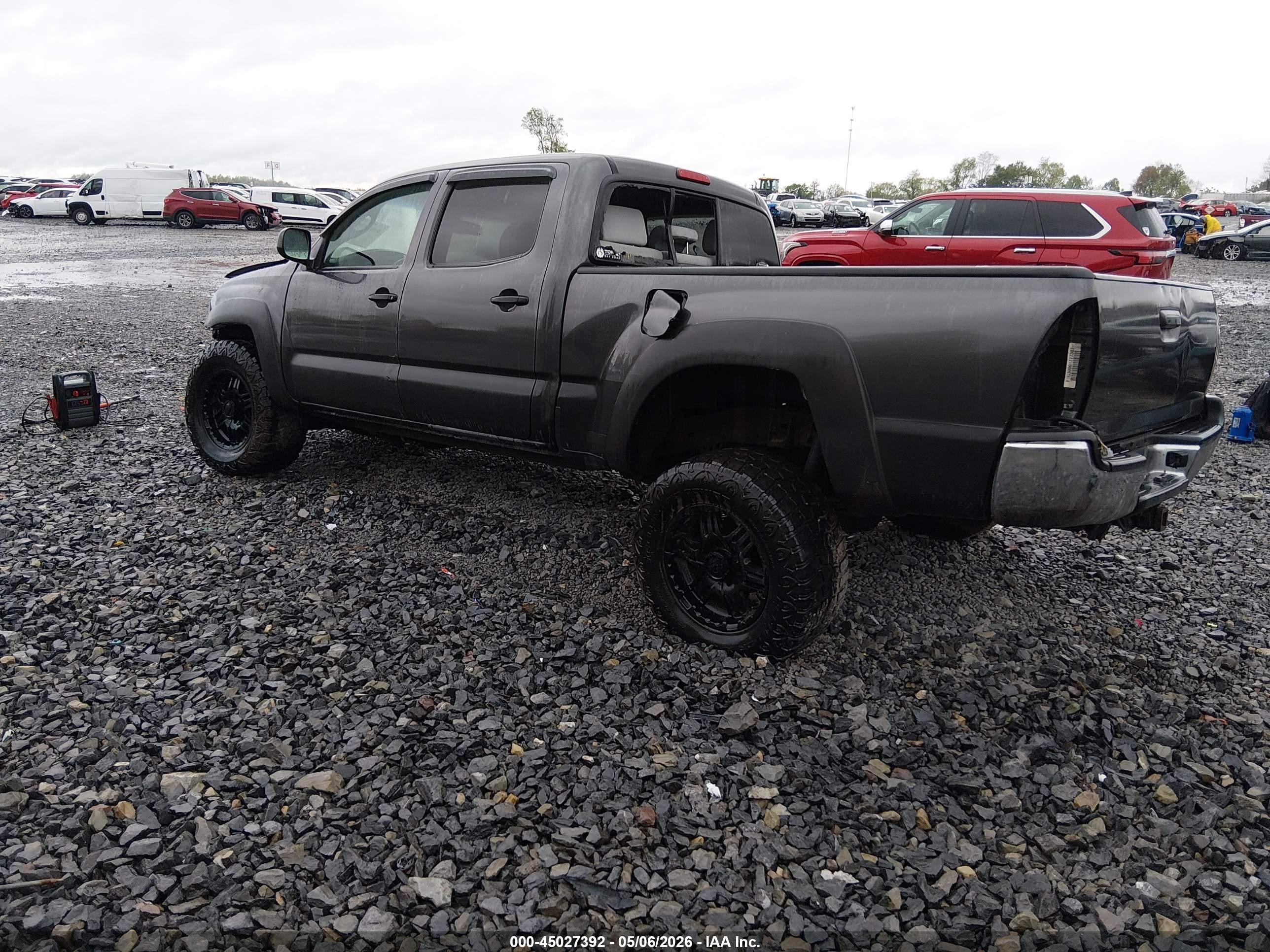 2011 Toyota Tacoma Base V6 Pewter vin: 3TMMU4FN4BM024351