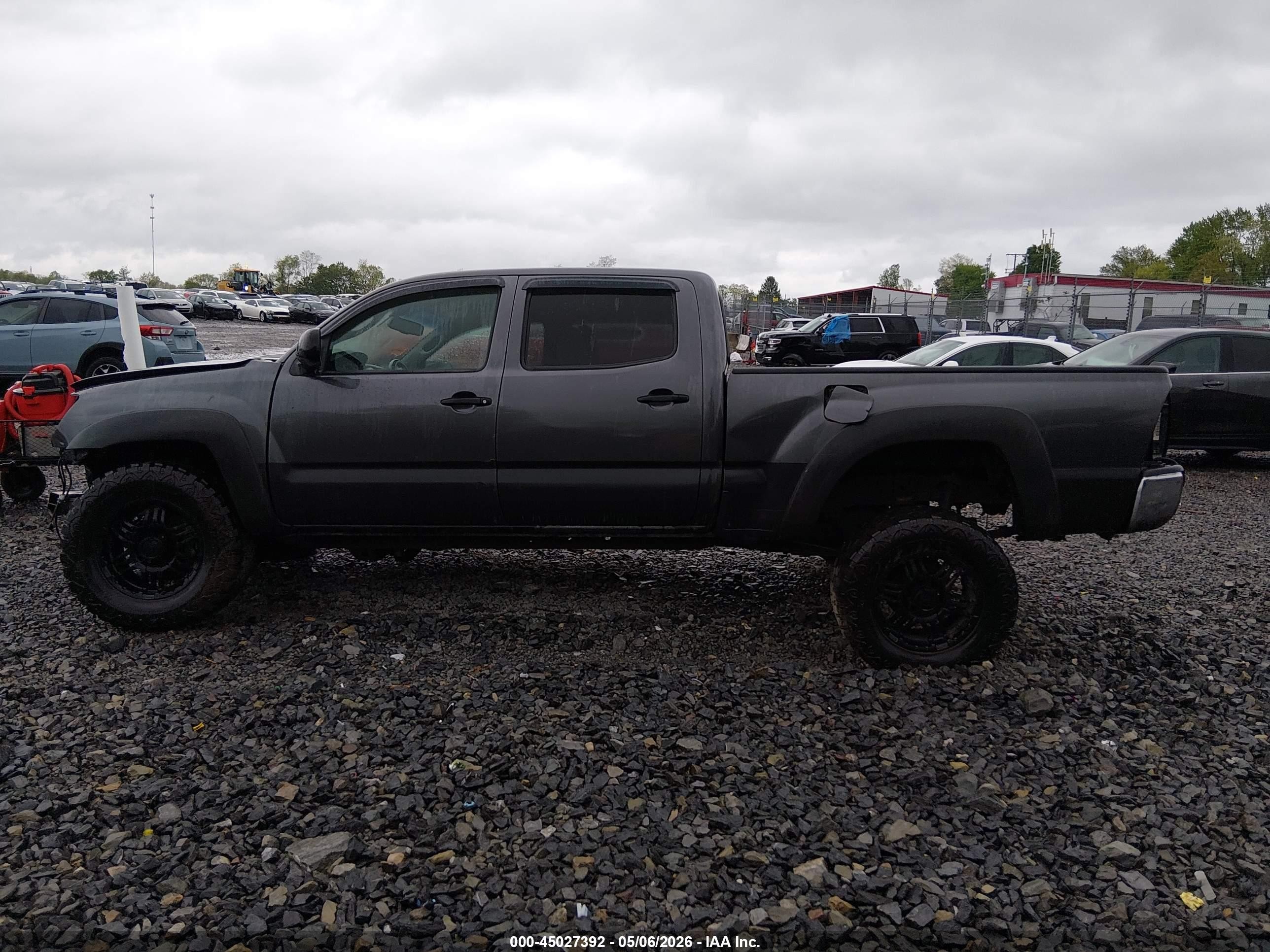 2011 Toyota Tacoma Base V6 Pewter vin: 3TMMU4FN4BM024351