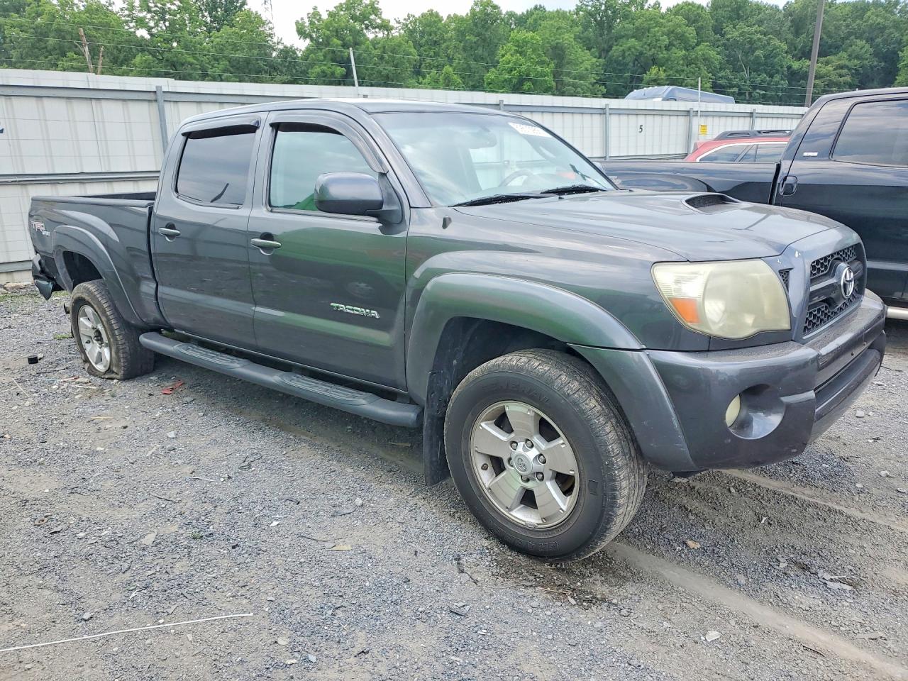 2011 Toyota Tacoma Double Cab Long Bed Gray vin: 3TMMU4FN4BM025905