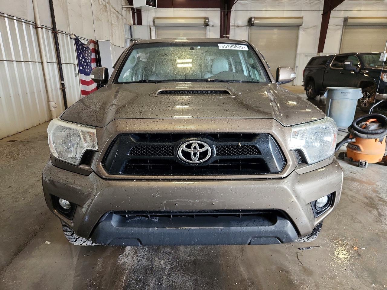 2014 Toyota Tacoma Double Cab Long Bed Brown vin: 3TMMU4FN4EM068631