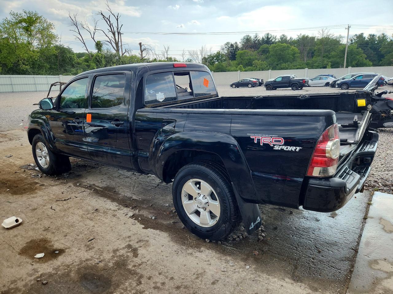 2013 Toyota Tacoma Double Cab Long Bed Black vin: 3TMMU4FN5DM057572