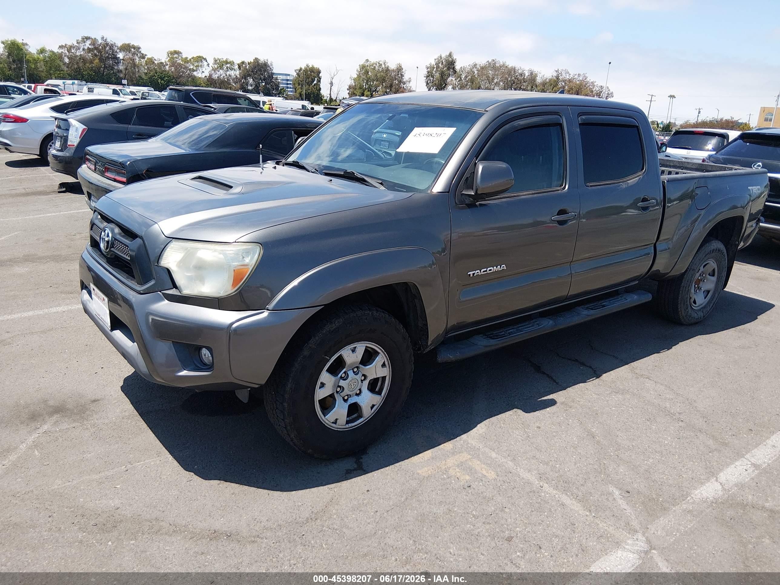 2013 Toyota Tacoma Base V6 Gray vin: 3TMMU4FN5DM060374