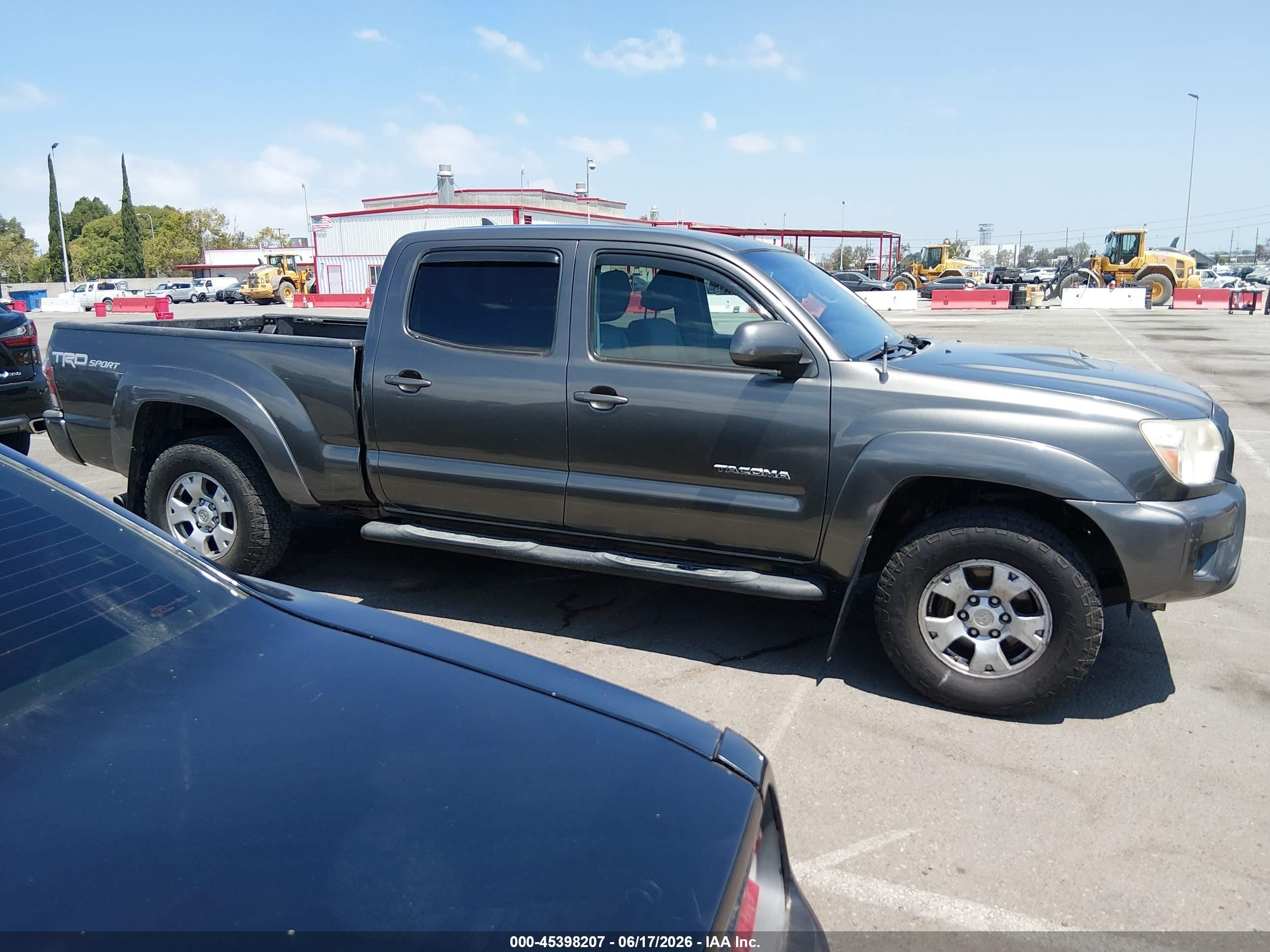 2013 Toyota Tacoma Base V6 Gray vin: 3TMMU4FN5DM060374