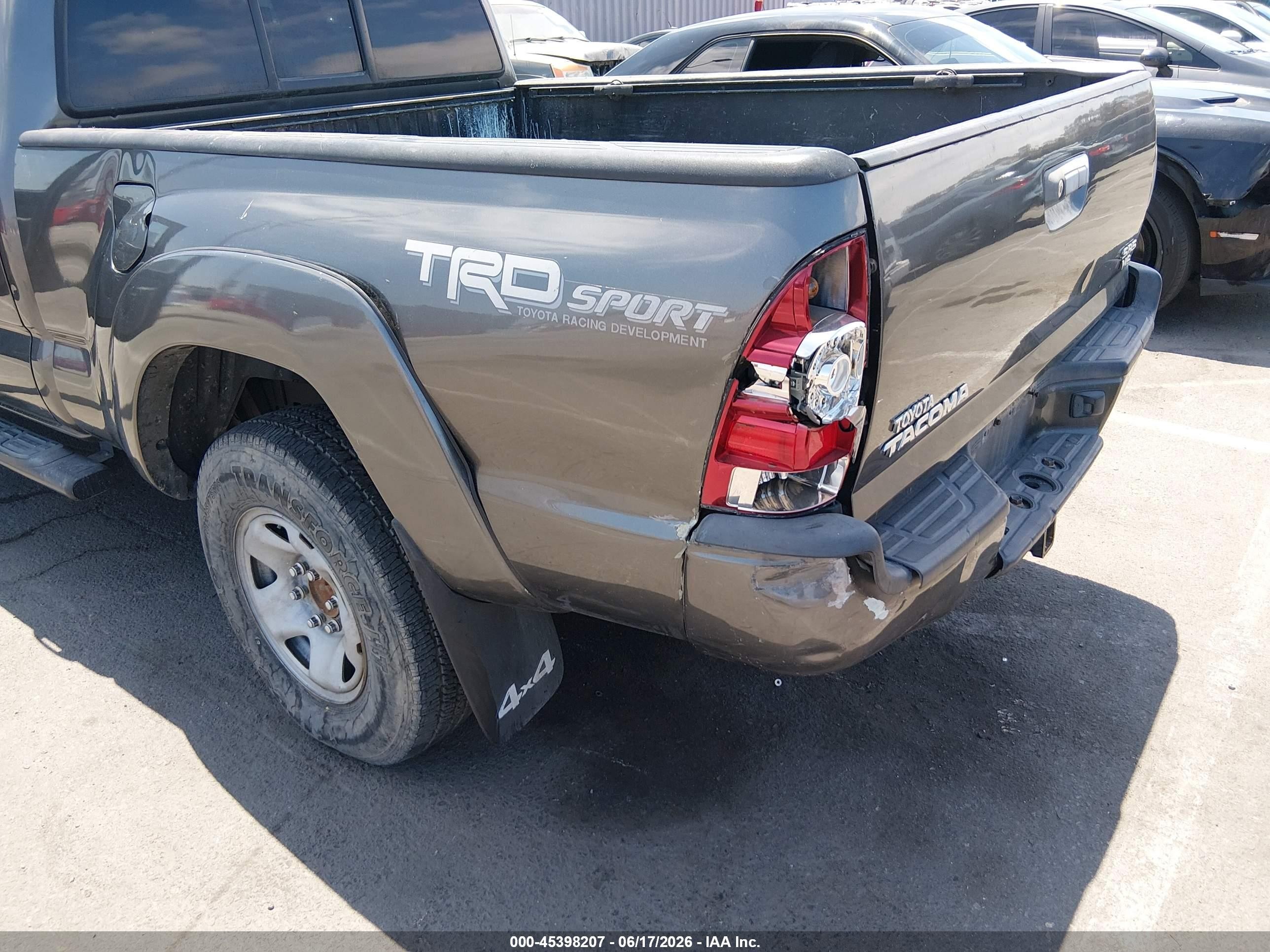 2013 Toyota Tacoma Base V6 Gray vin: 3TMMU4FN5DM060374