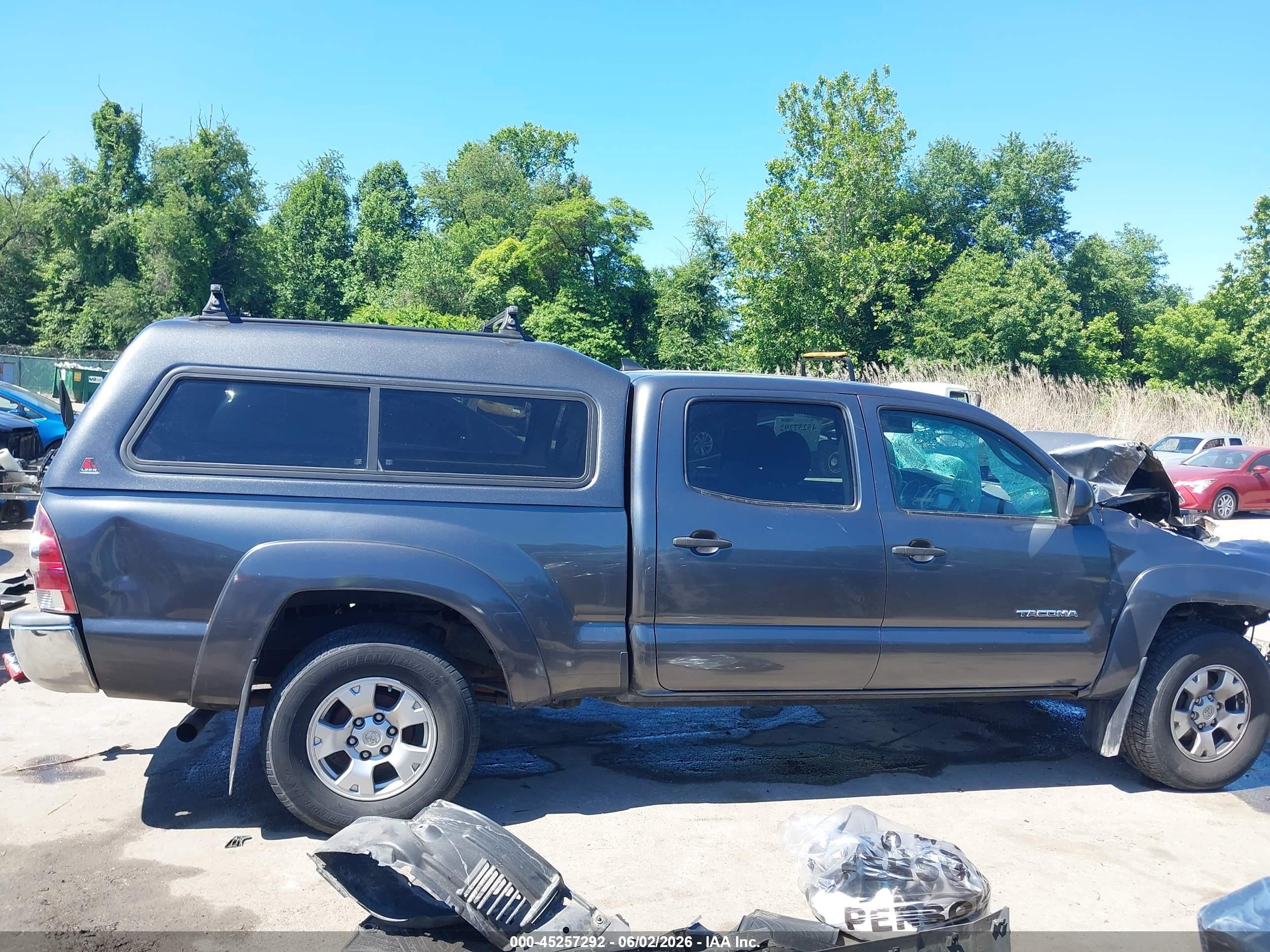 2014 Toyota Tacoma Base V6 Серый vin: 3TMMU4FN5EM064104