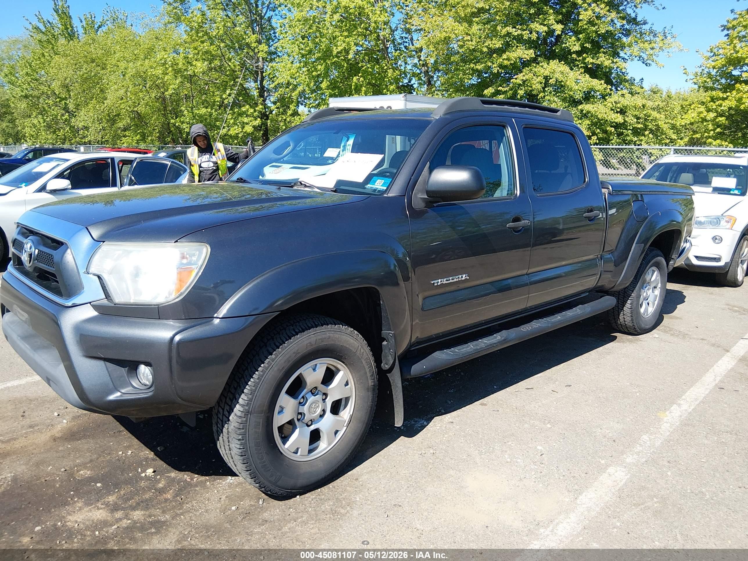 2015 Toyota Tacoma Base V6 Gray vin: 3TMMU4FN5FM074343