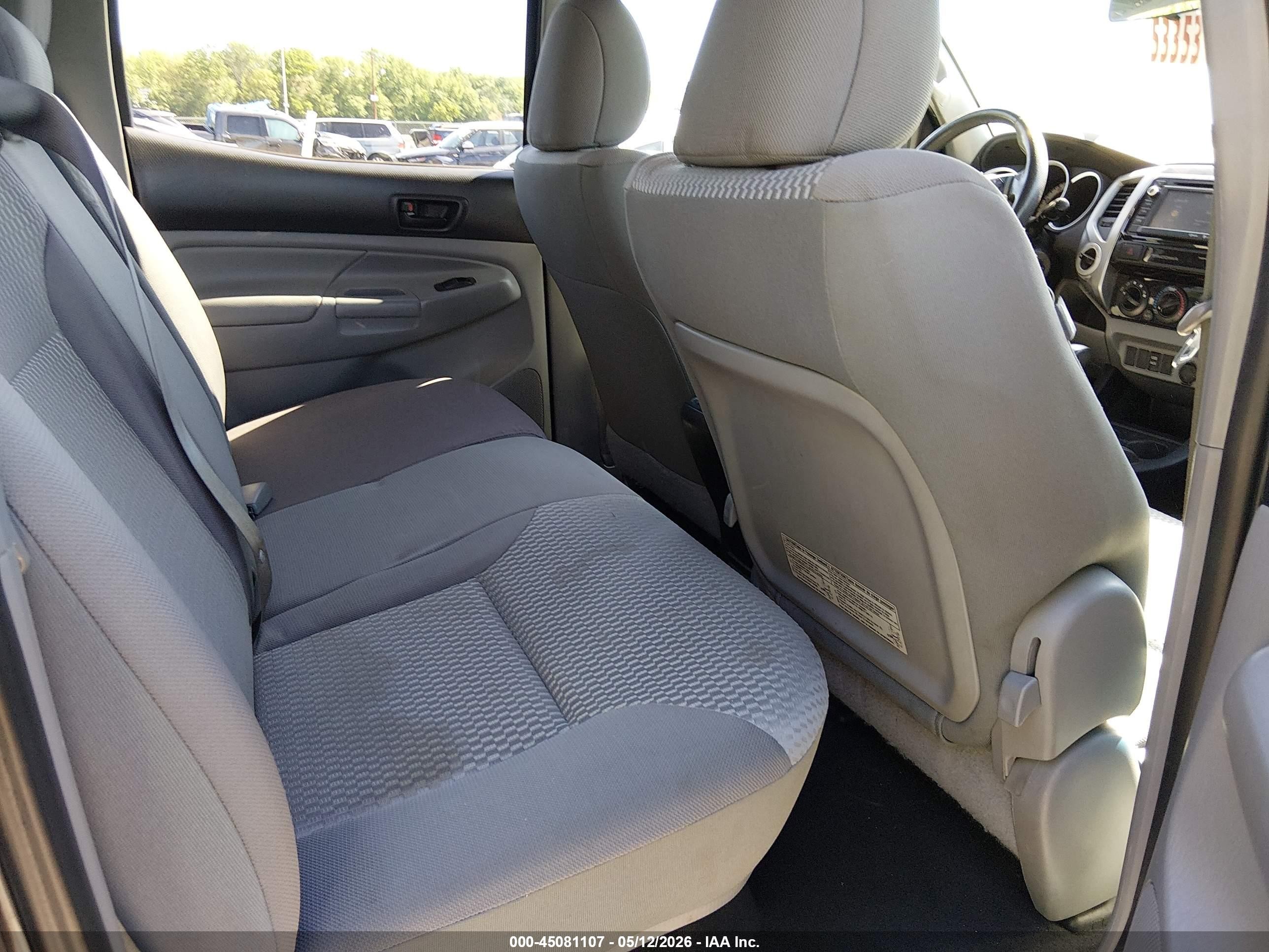 2015 Toyota Tacoma Base V6 Gray vin: 3TMMU4FN5FM074343