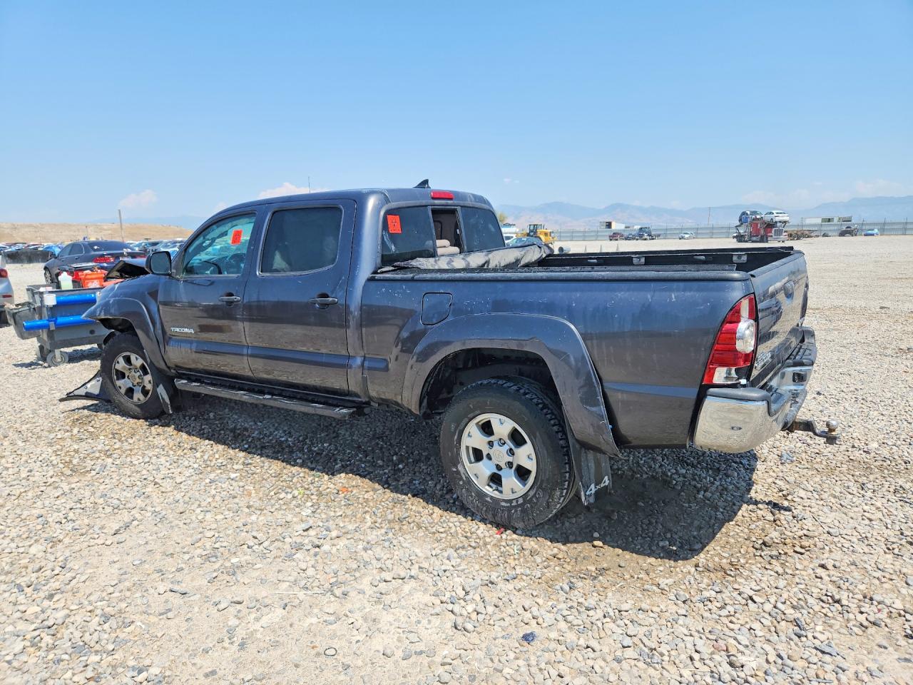 2015 Toyota Tacoma Double Cab Long Bed Gray vin: 3TMMU4FN5FM079042