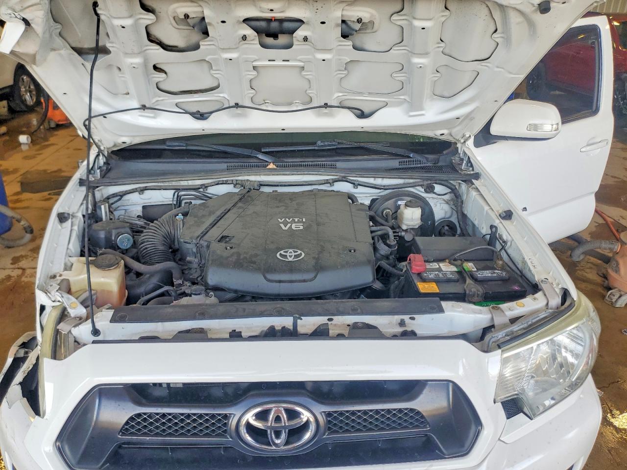 2013 Toyota Tacoma Double Cab Long Bed White vin: 3TMMU4FN6DM054048
