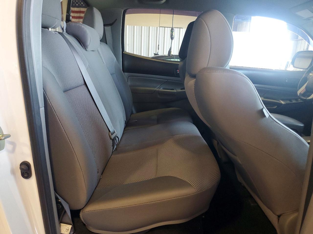 2013 Toyota Tacoma Double Cab Long Bed White vin: 3TMMU4FN6DM054048