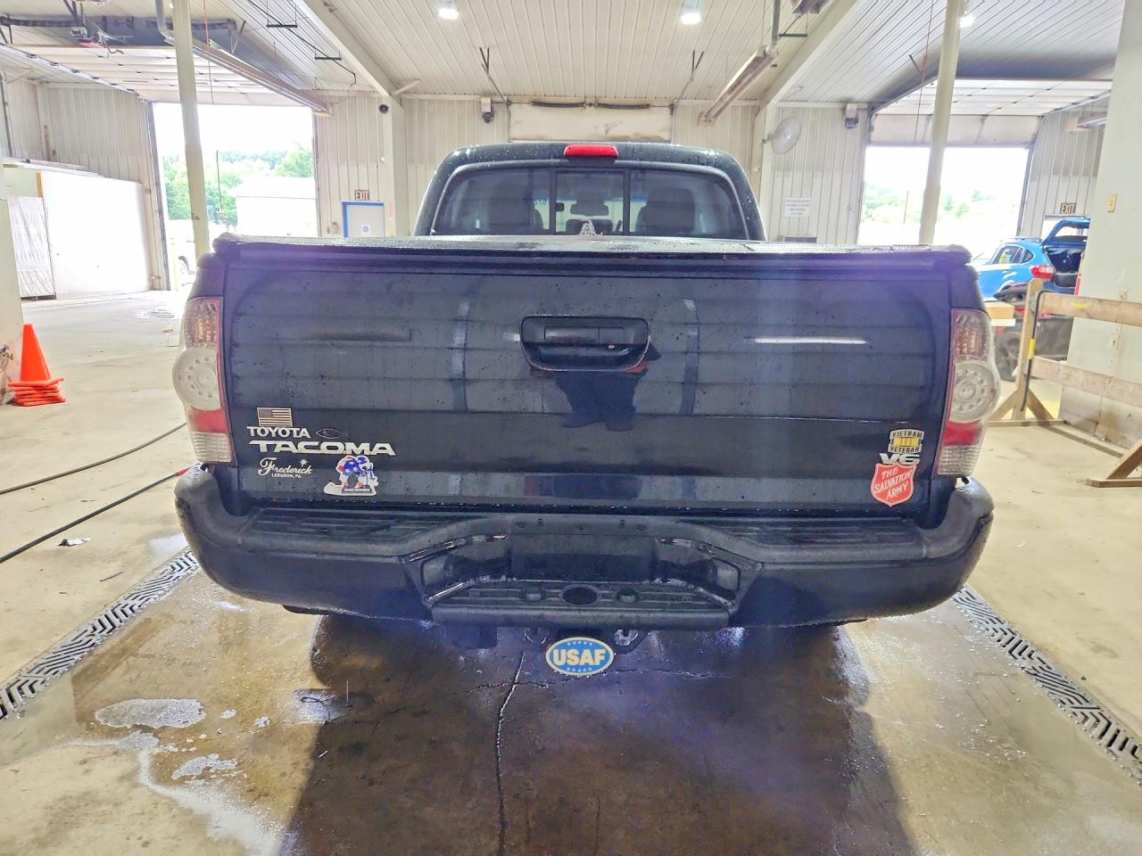 2013 Toyota Tacoma Double Cab Long Bed Black vin: 3TMMU4FN6DM057192