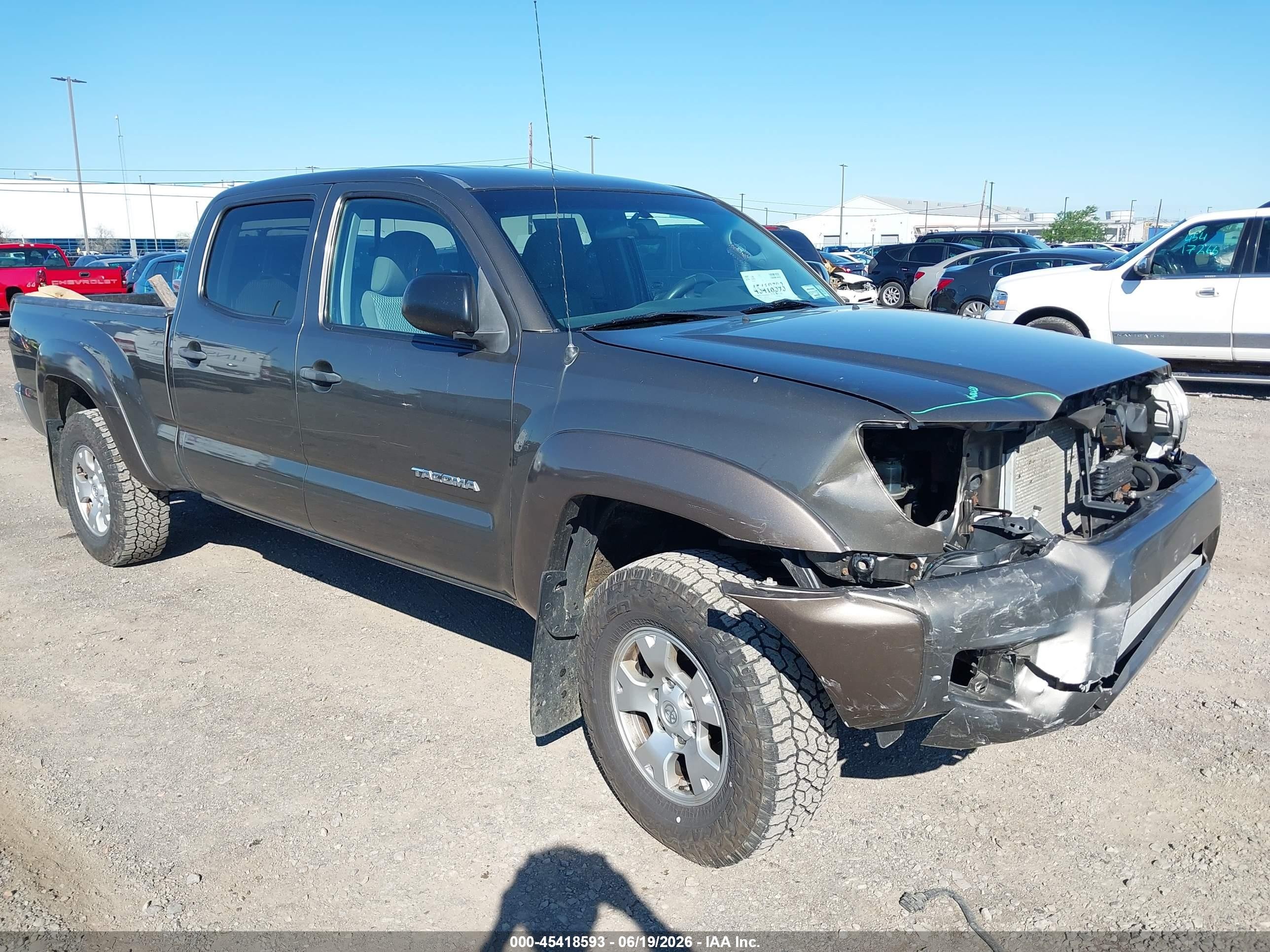 2014 Toyota Tacoma Base V6 Коричневый vin: 3TMMU4FN7EM068719