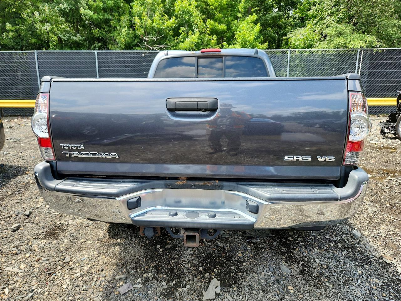 2015 Toyota Tacoma Double Cab Long Bed Gray vin: 3TMMU4FN7FM073128
