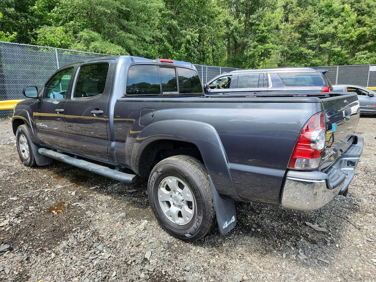2015 Toyota Tacoma Double Cab Long Bed Gray vin: 3TMMU4FN7FM073128