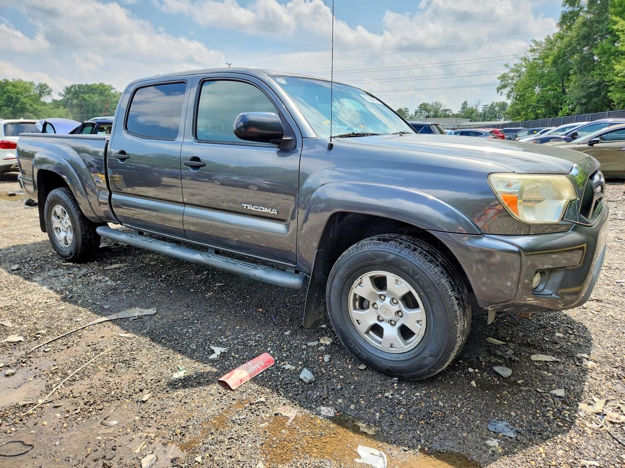 2015 Toyota Tacoma Double Cab Long Bed Gray vin: 3TMMU4FN7FM073128