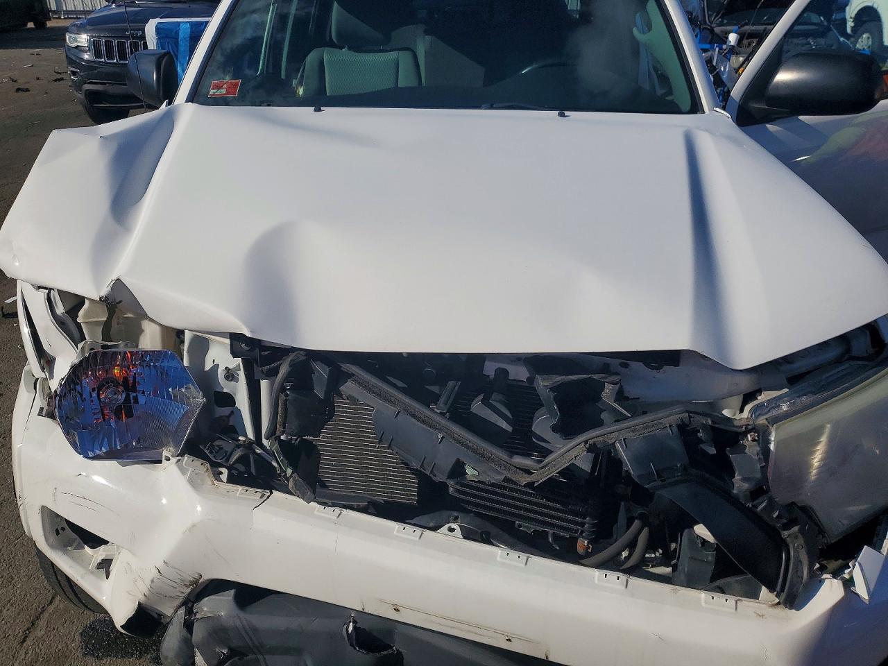 2015 Toyota Tacoma V6 White vin: 3TMMU4FN7FM074120