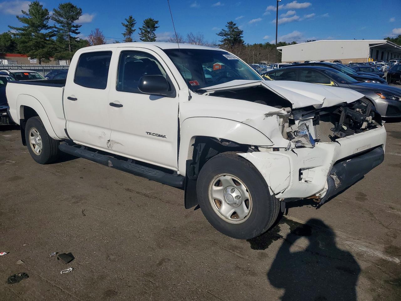 2015 Toyota Tacoma V6 White vin: 3TMMU4FN7FM074120