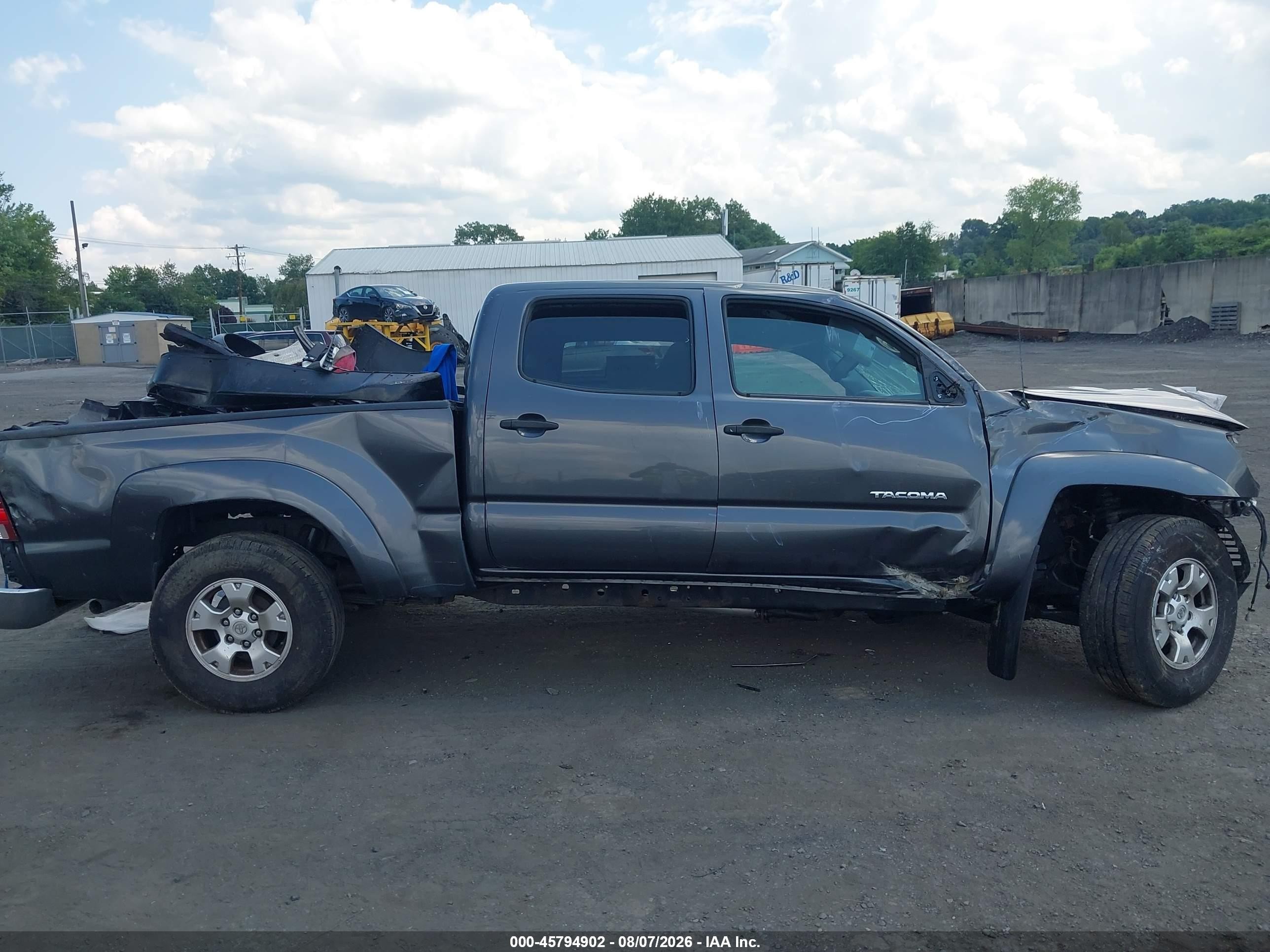 2011 Toyota Tacoma Base V6 Gray vin: 3TMMU4FN8BM024353