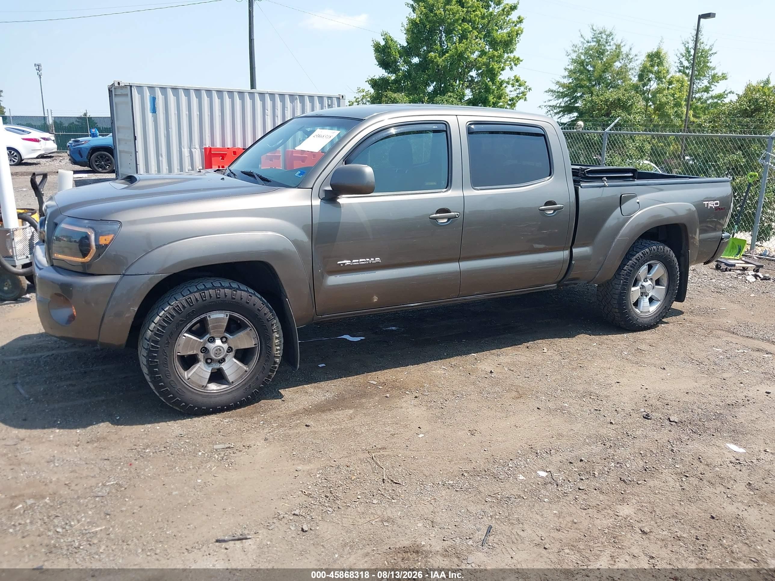 2011 Toyota Tacoma Base V6 Gold vin: 3TMMU4FN8BM035093