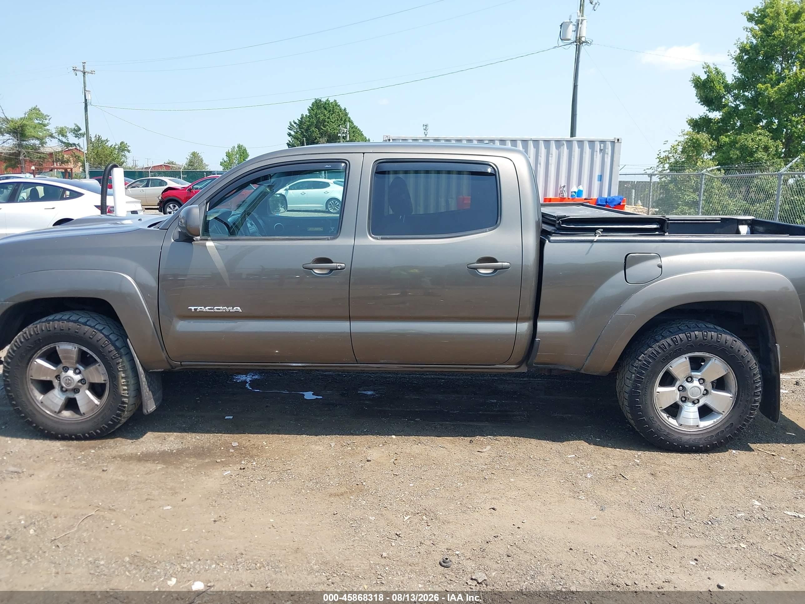 2011 Toyota Tacoma Base V6 Gold vin: 3TMMU4FN8BM035093