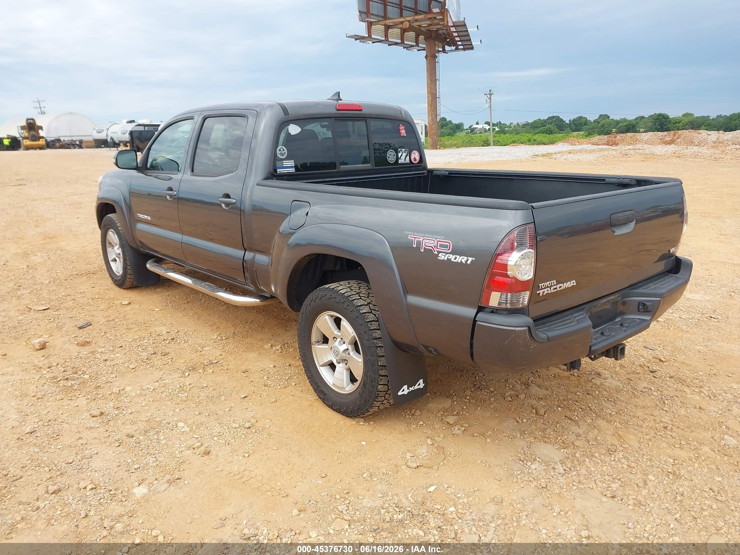 2013 Toyota Tacoma Base V6 Серый vin: 3TMMU4FN8DM051491