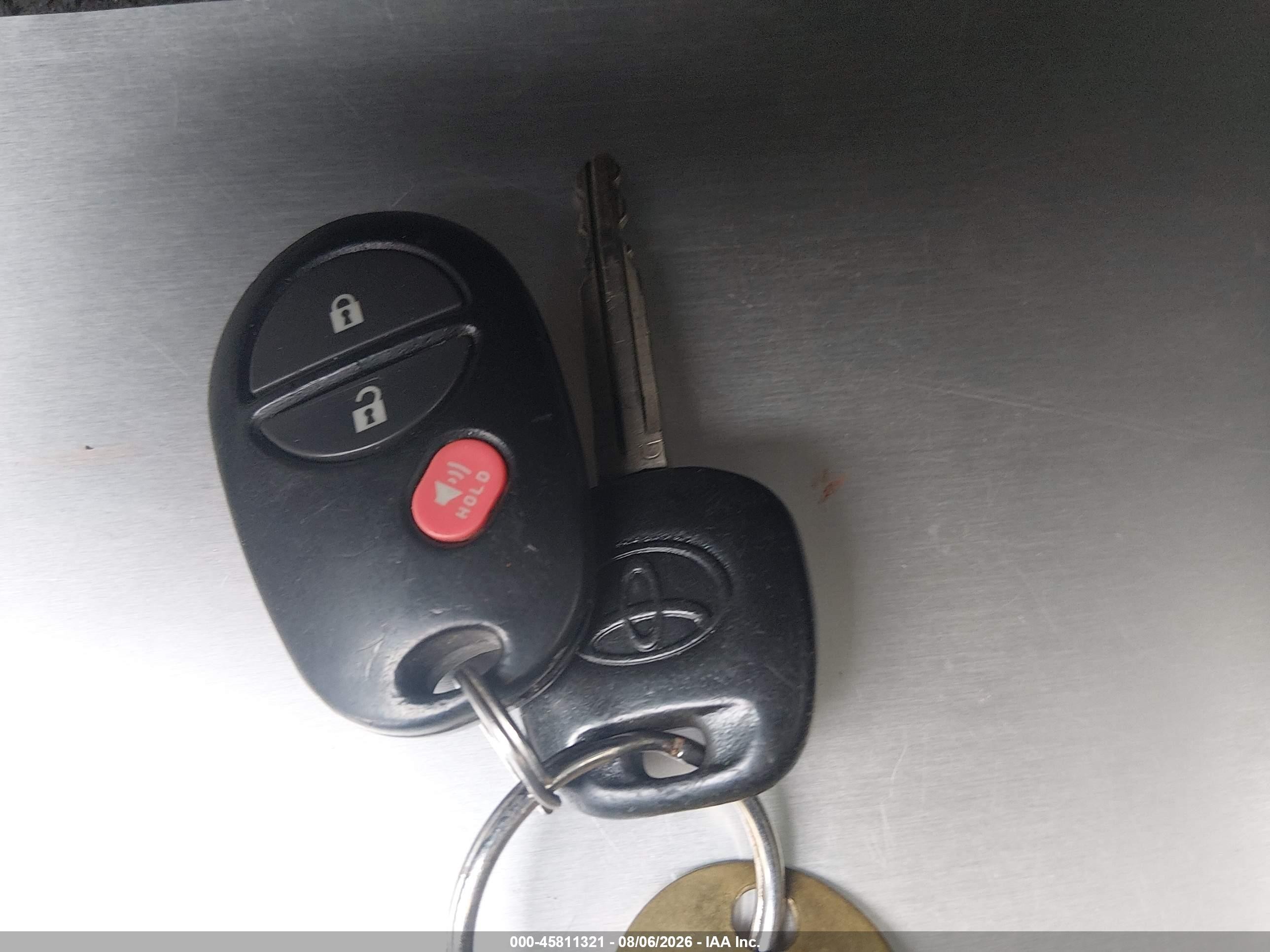 2014 Toyota Tacoma Base V6 Серый vin: 3TMMU4FN8EM066154