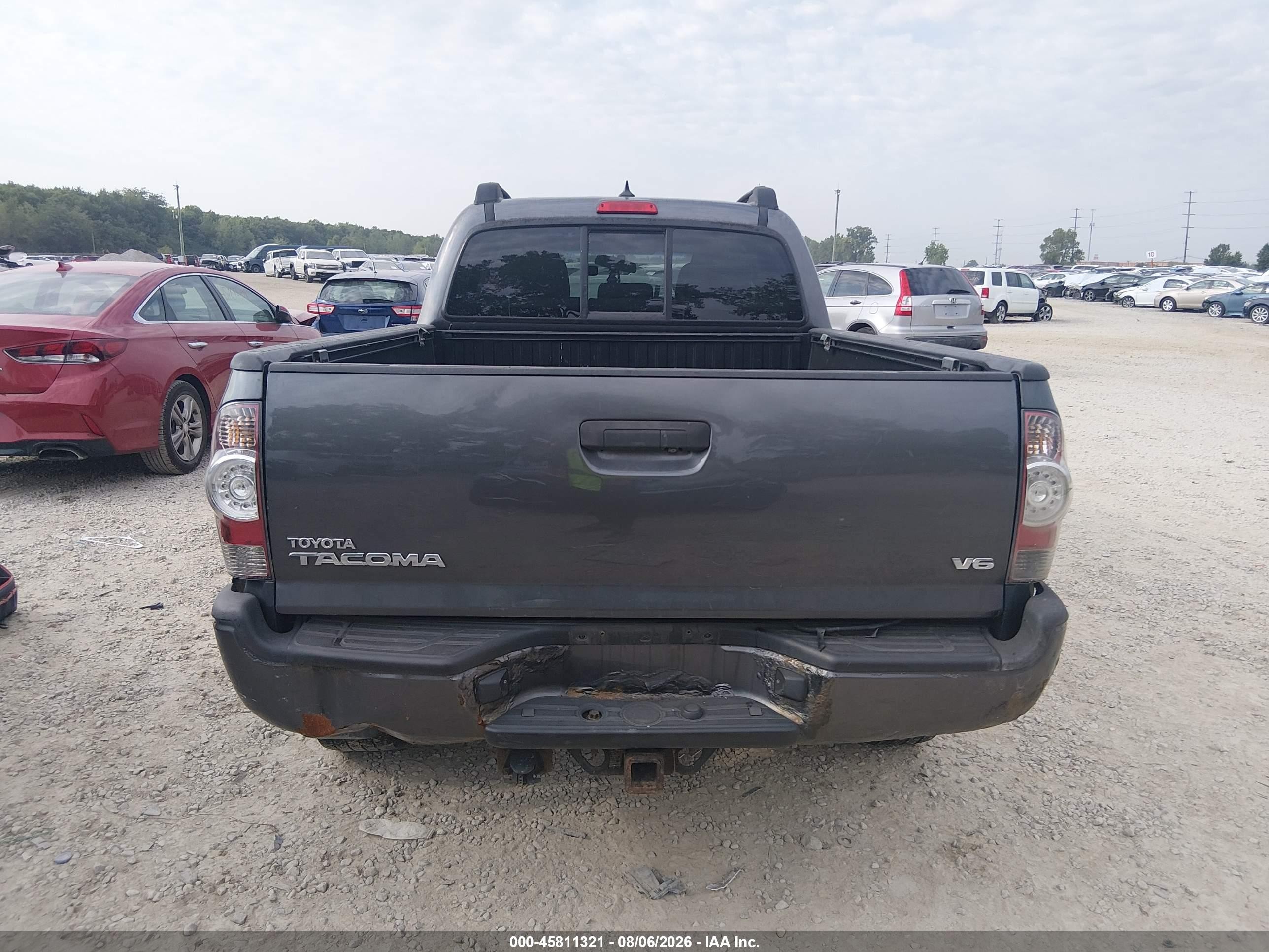 2014 Toyota Tacoma Base V6 Серый vin: 3TMMU4FN8EM066154
