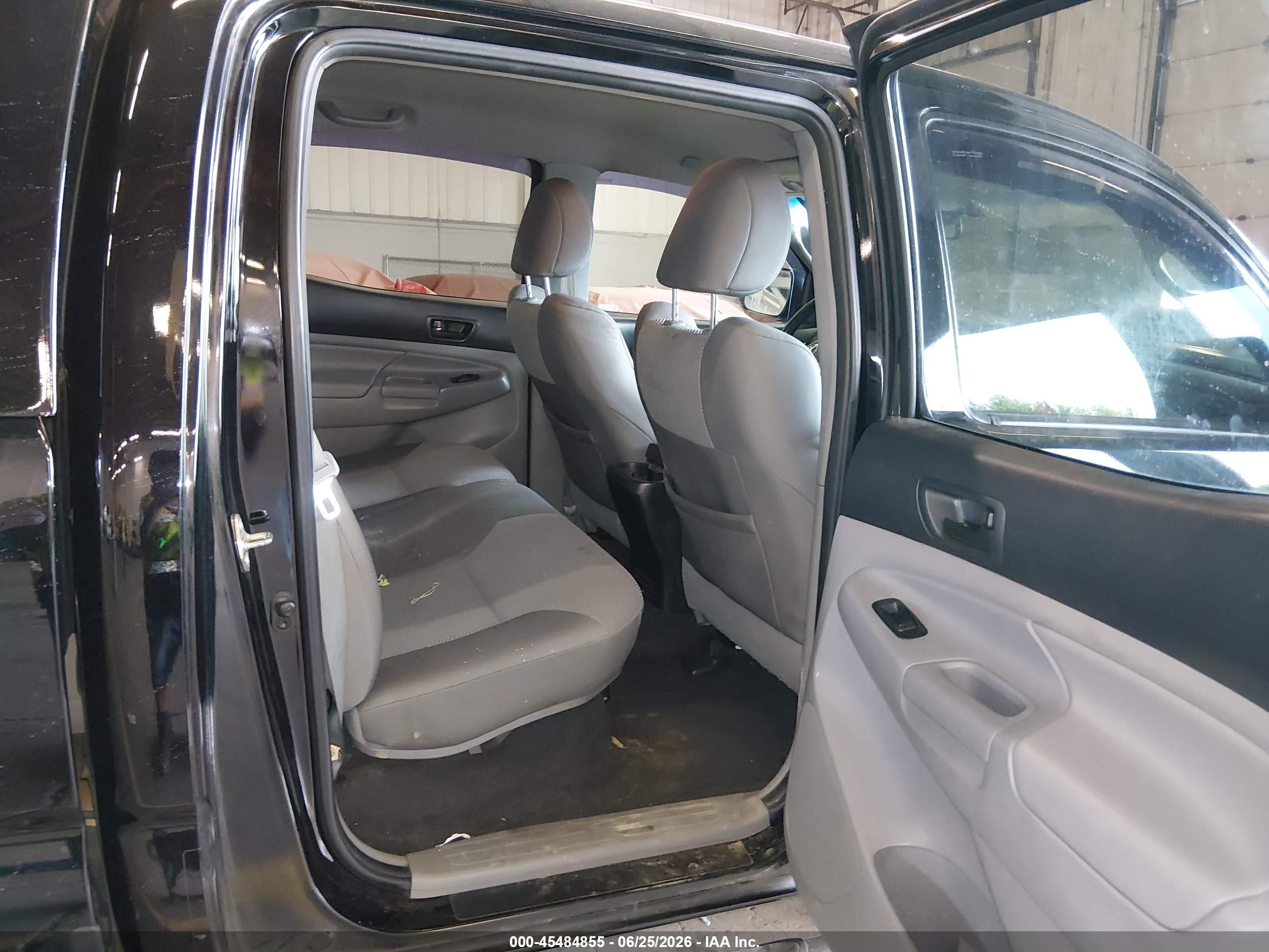 2015 Toyota Tacoma Base V6 Black vin: 3TMMU4FN8FM075275