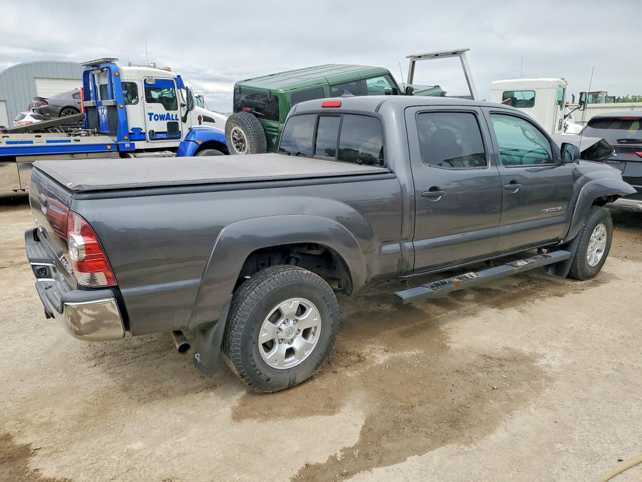 2015 Toyota Tacoma Double Cab Long Bed Charcoal vin: 3TMMU4FN8FM075809