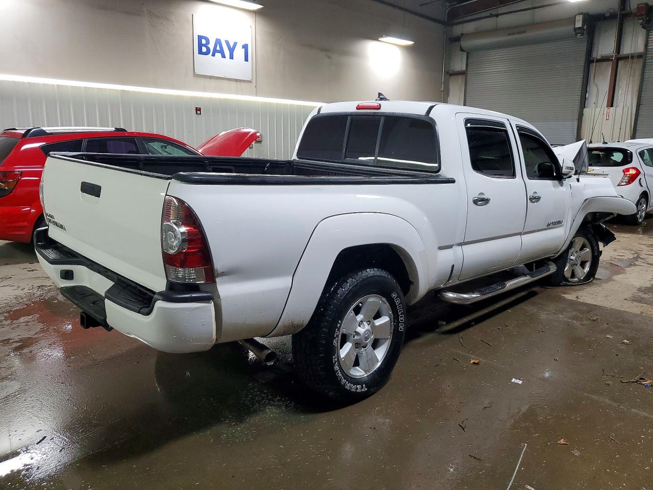 2015 Toyota Tacoma V6 White vin: 3TMMU4FN8FM080721