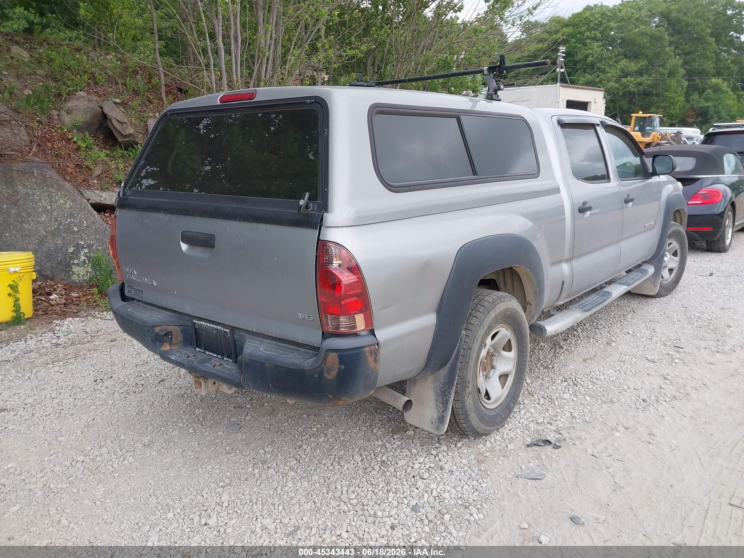 2014 Toyota Tacoma Base V6 Silver vin: 3TMMU4FN9EM063814