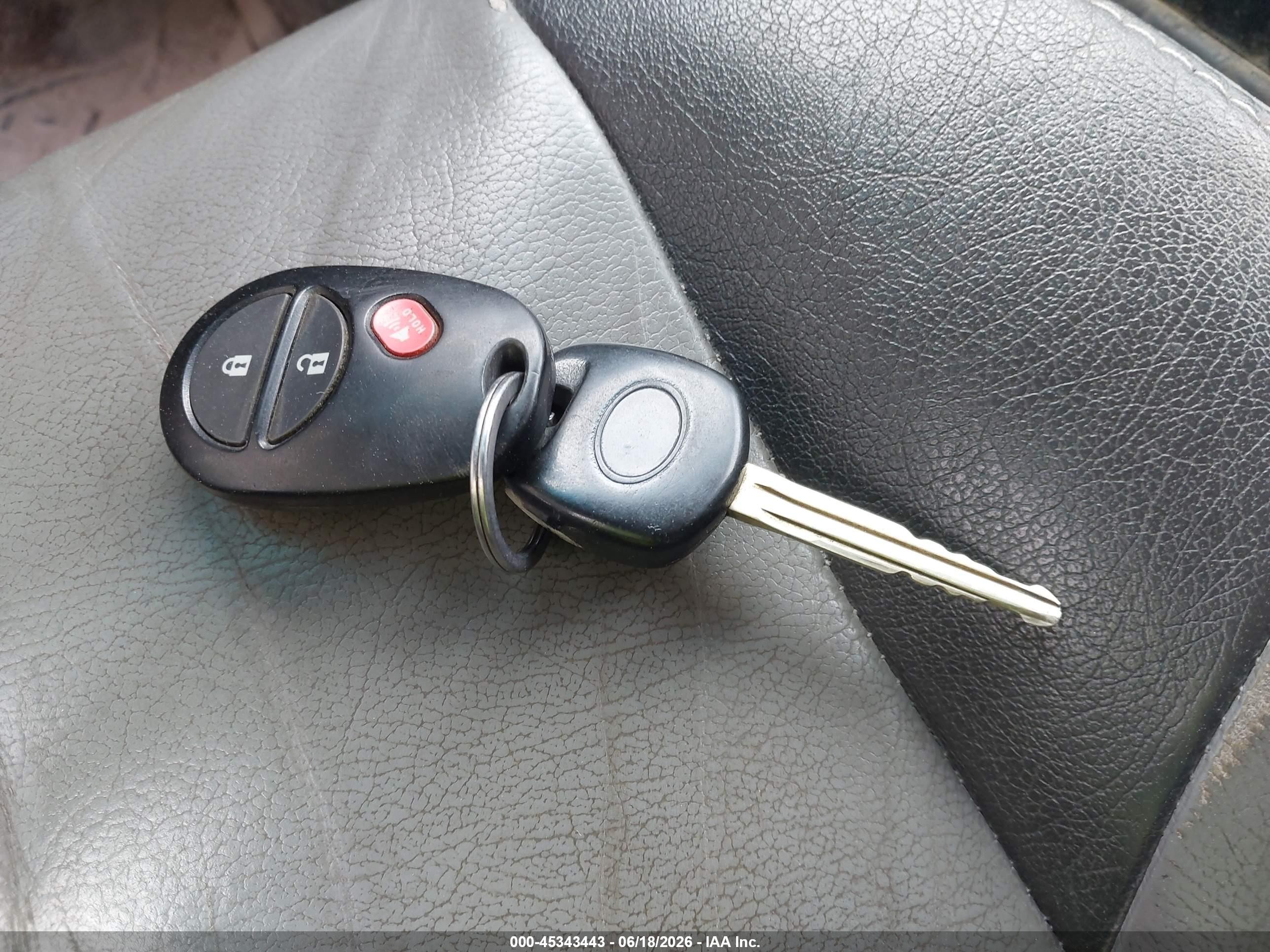 2014 Toyota Tacoma Base V6 Silver vin: 3TMMU4FN9EM063814