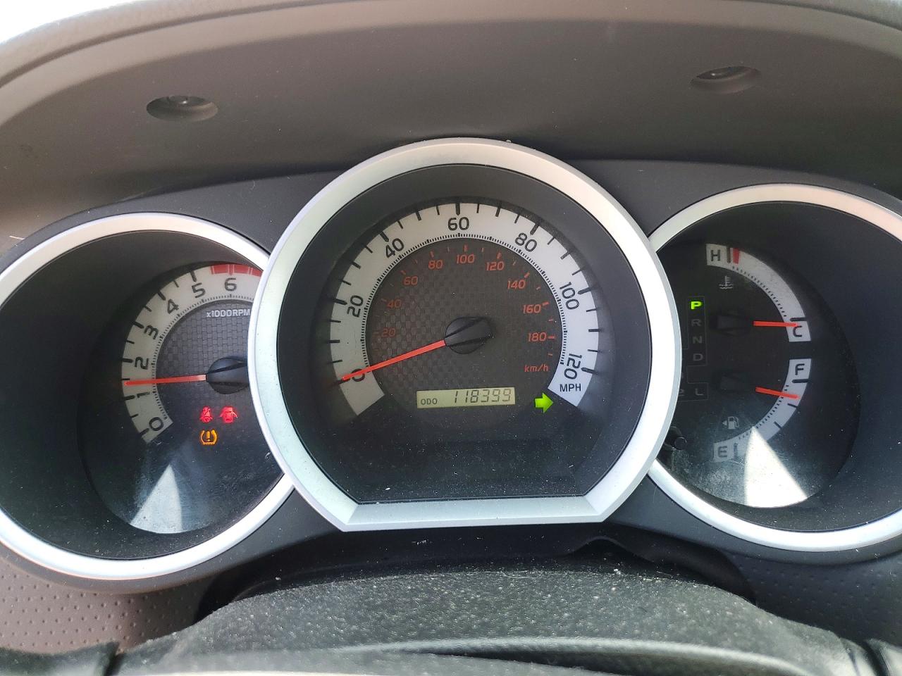 2014 Toyota Tacoma V6 White vin: 3TMMU4FN9EM070603
