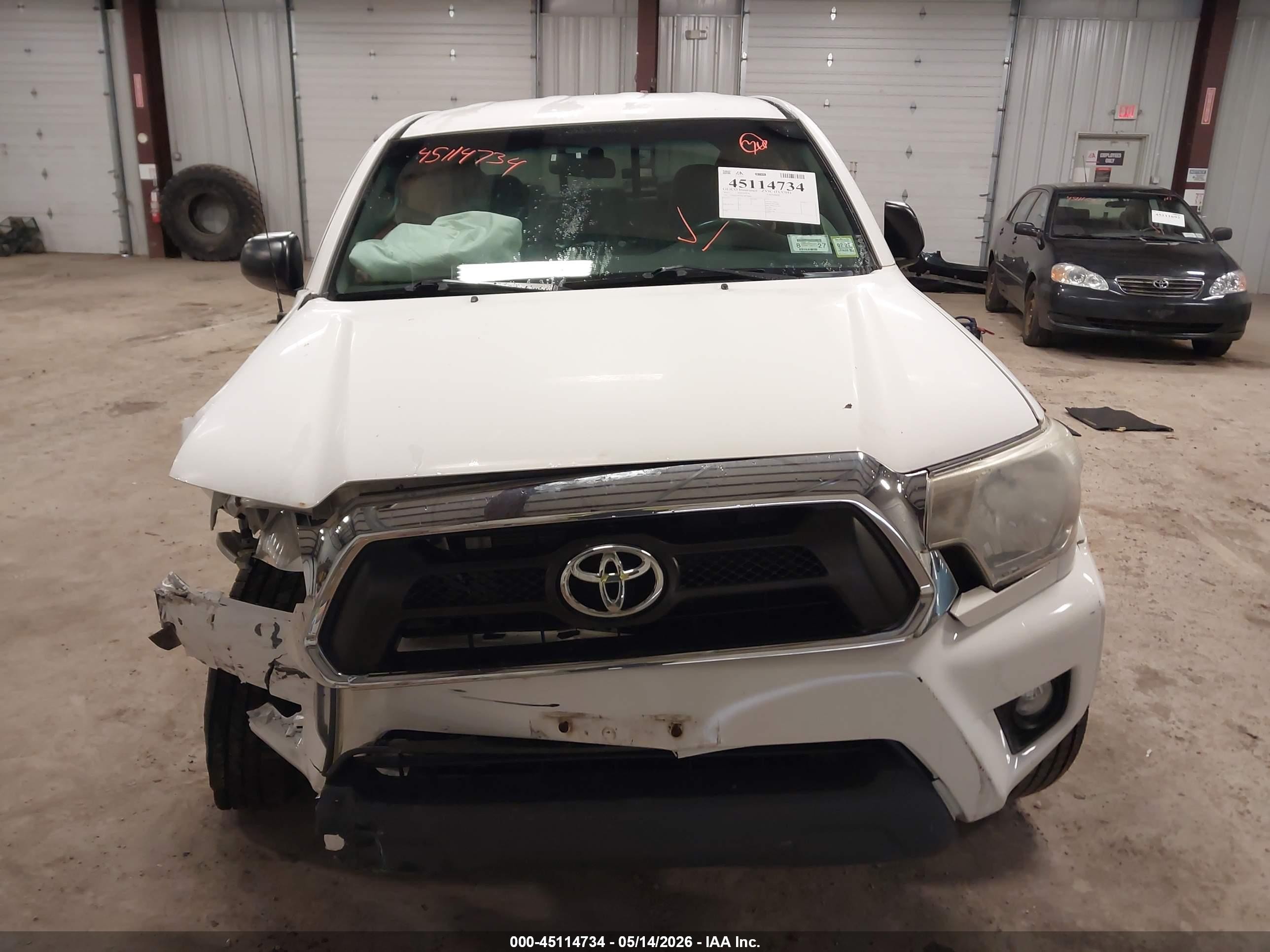 2015 Toyota Tacoma Base V6 White vin: 3TMMU4FN9FM074085