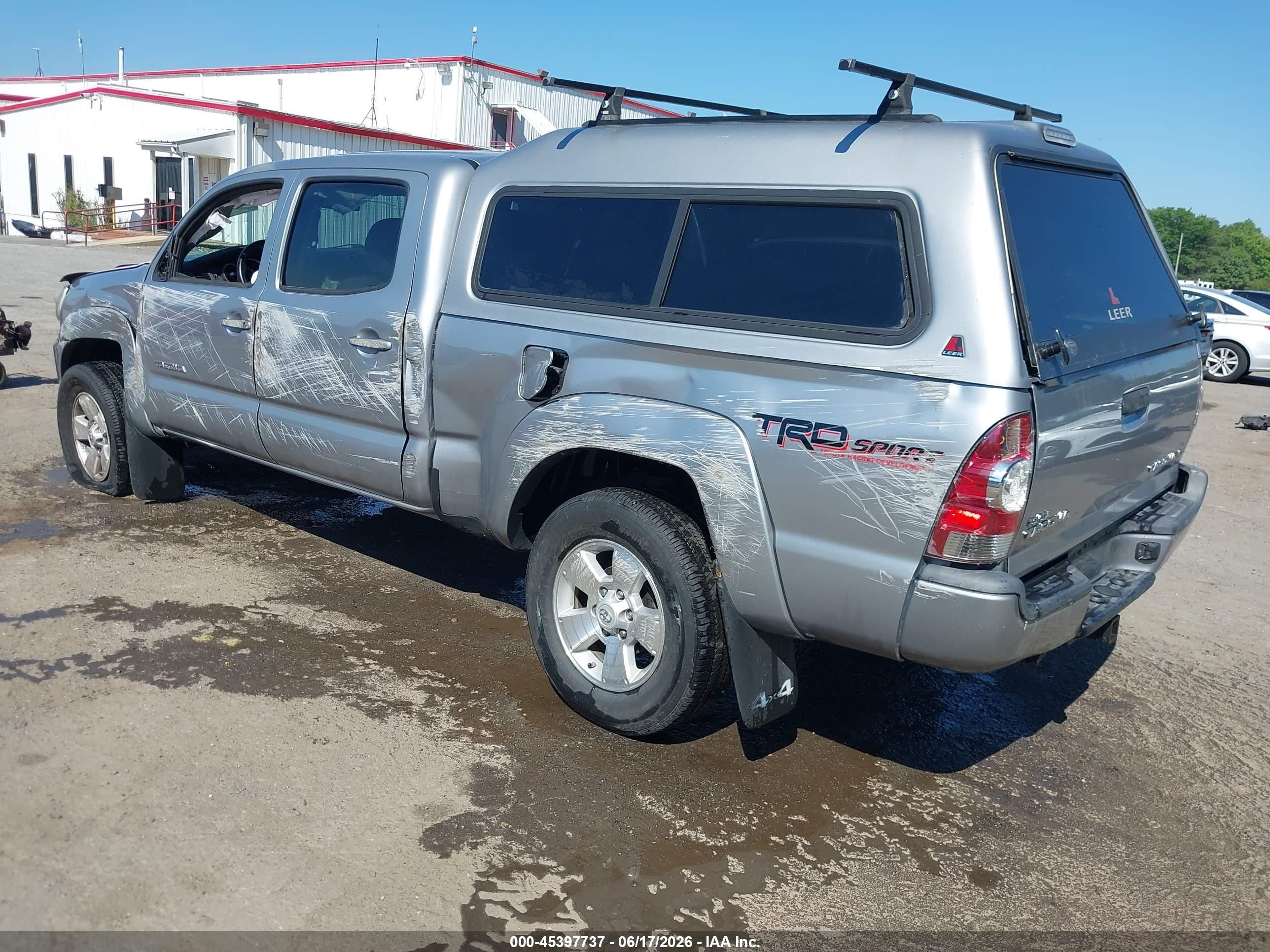 2015 Toyota Tacoma Base V6 Silver vin: 3TMMU4FN9FM075902