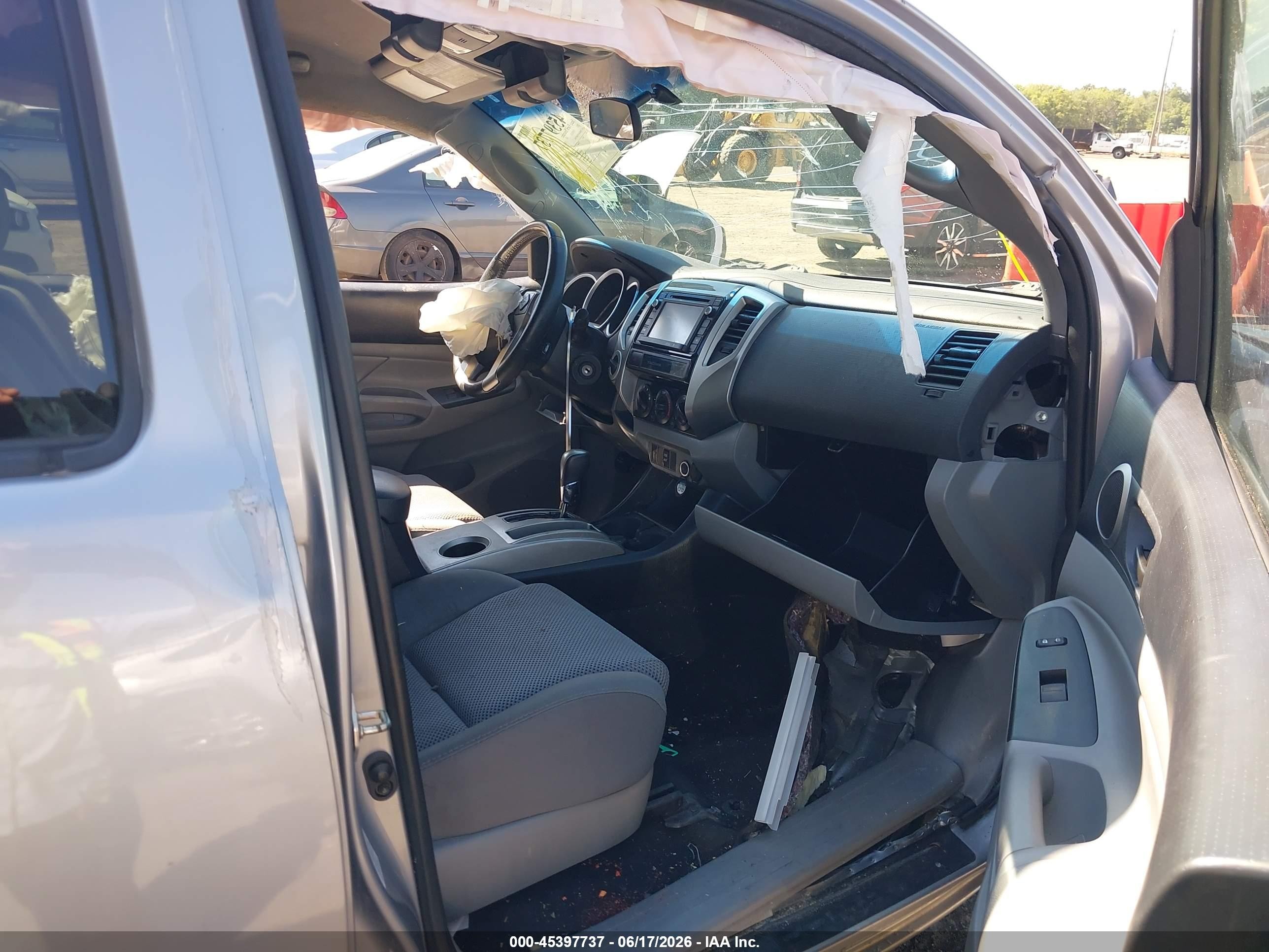 2015 Toyota Tacoma Base V6 Silver vin: 3TMMU4FN9FM075902