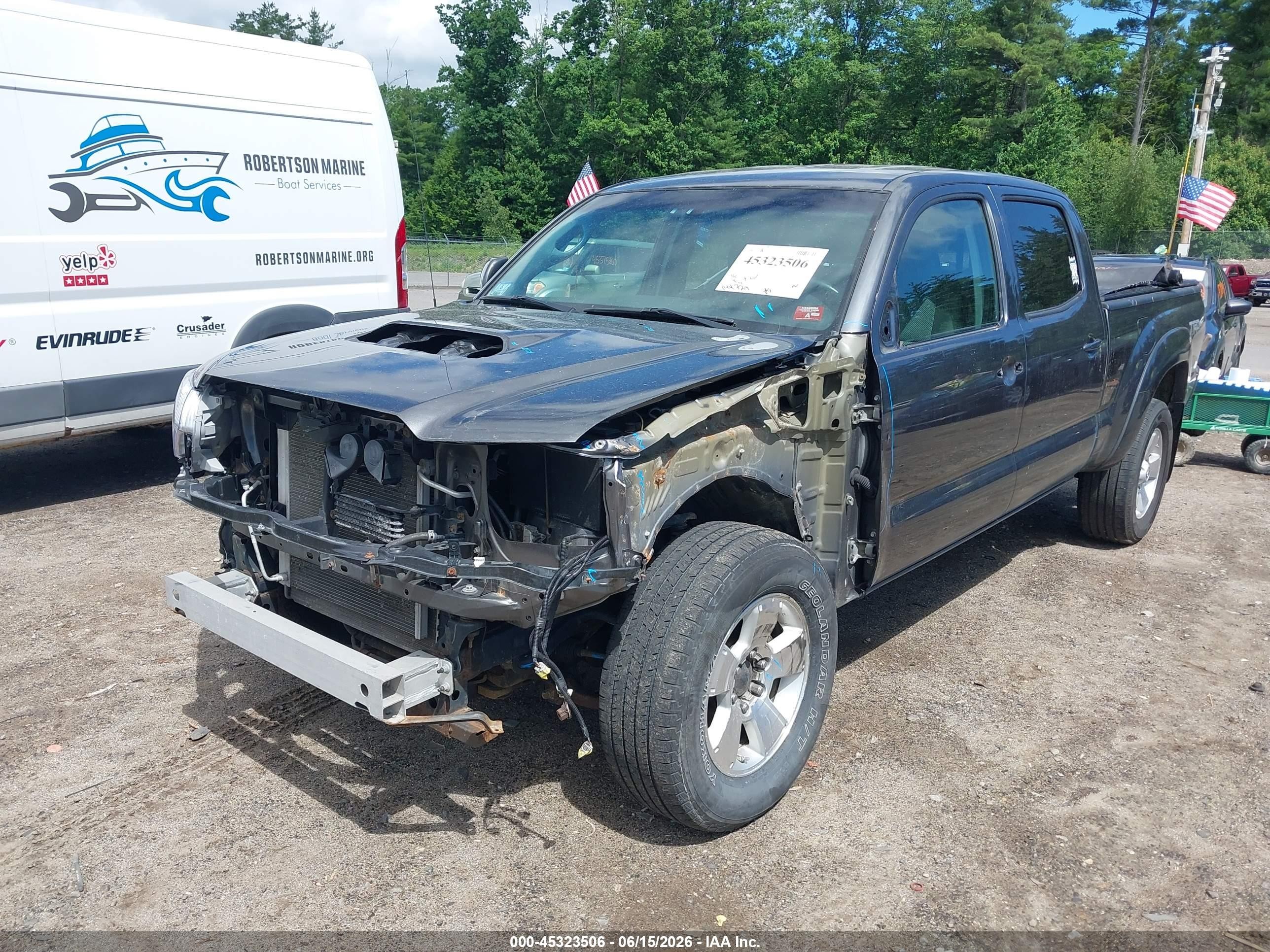 2015 Toyota Tacoma Base V6 Gray vin: 3TMMU4FN9FM079335
