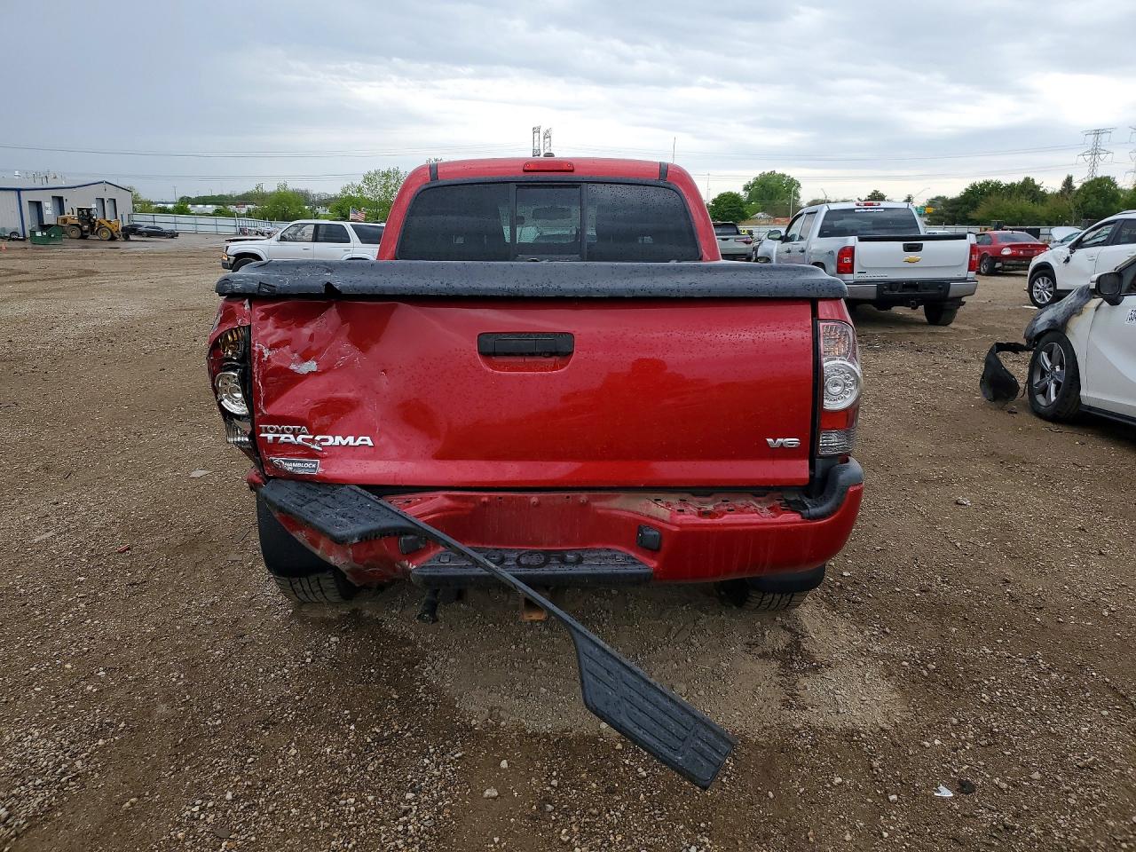 2011 Toyota Tacoma Double Cab Long Bed Red vin: 3TMMU4FNXBM034012