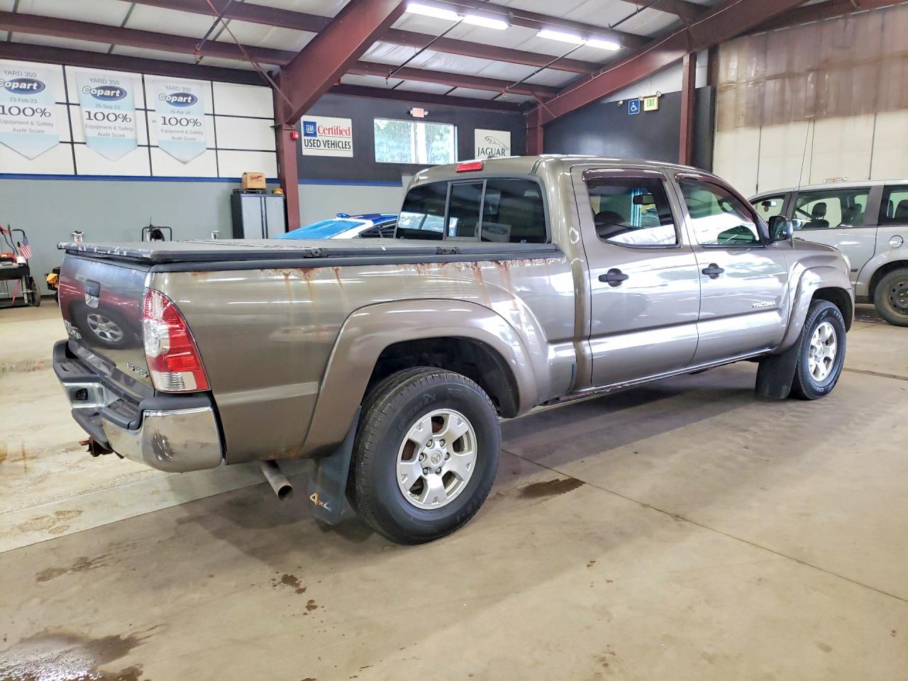 2011 Toyota Tacoma Double Cab Long Bed Gray vin: 3TMMU4FNXBM037430