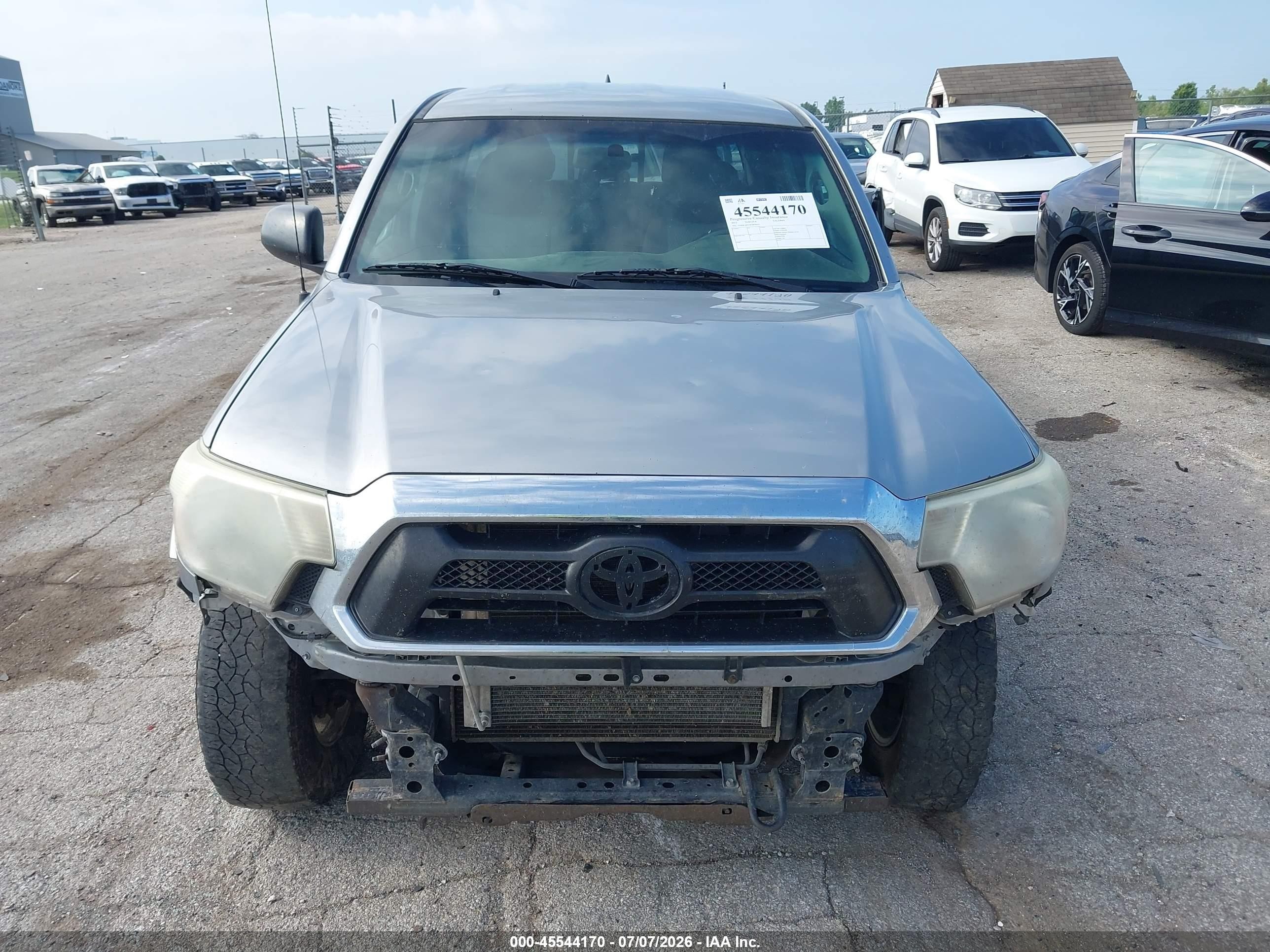2015 Toyota Tacoma Base V6 Silver vin: 3TMMU4FNXFM078162