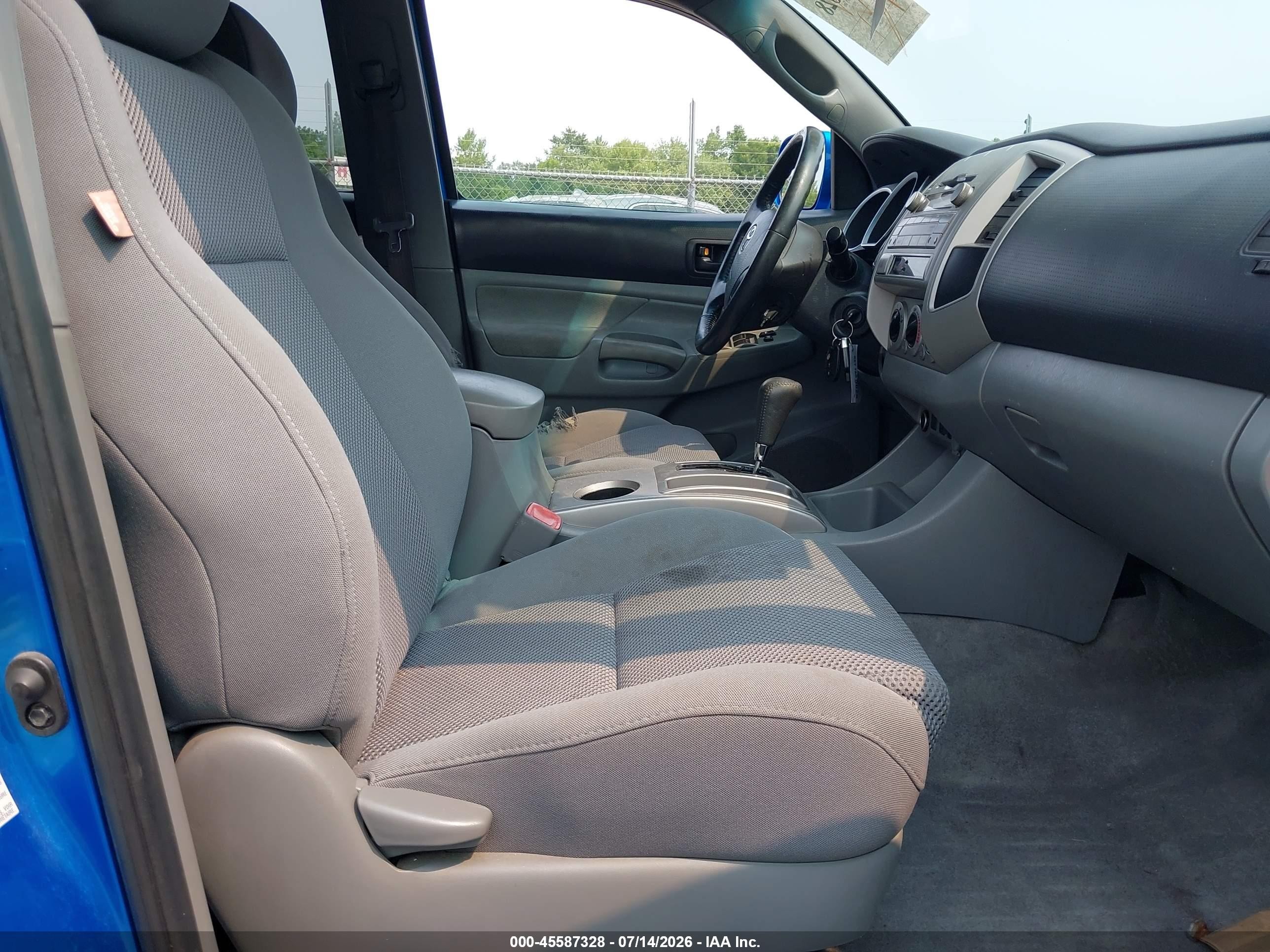 2009 Toyota Tacoma Base V6 Light Blue vin: 3TMMU52N39M010088