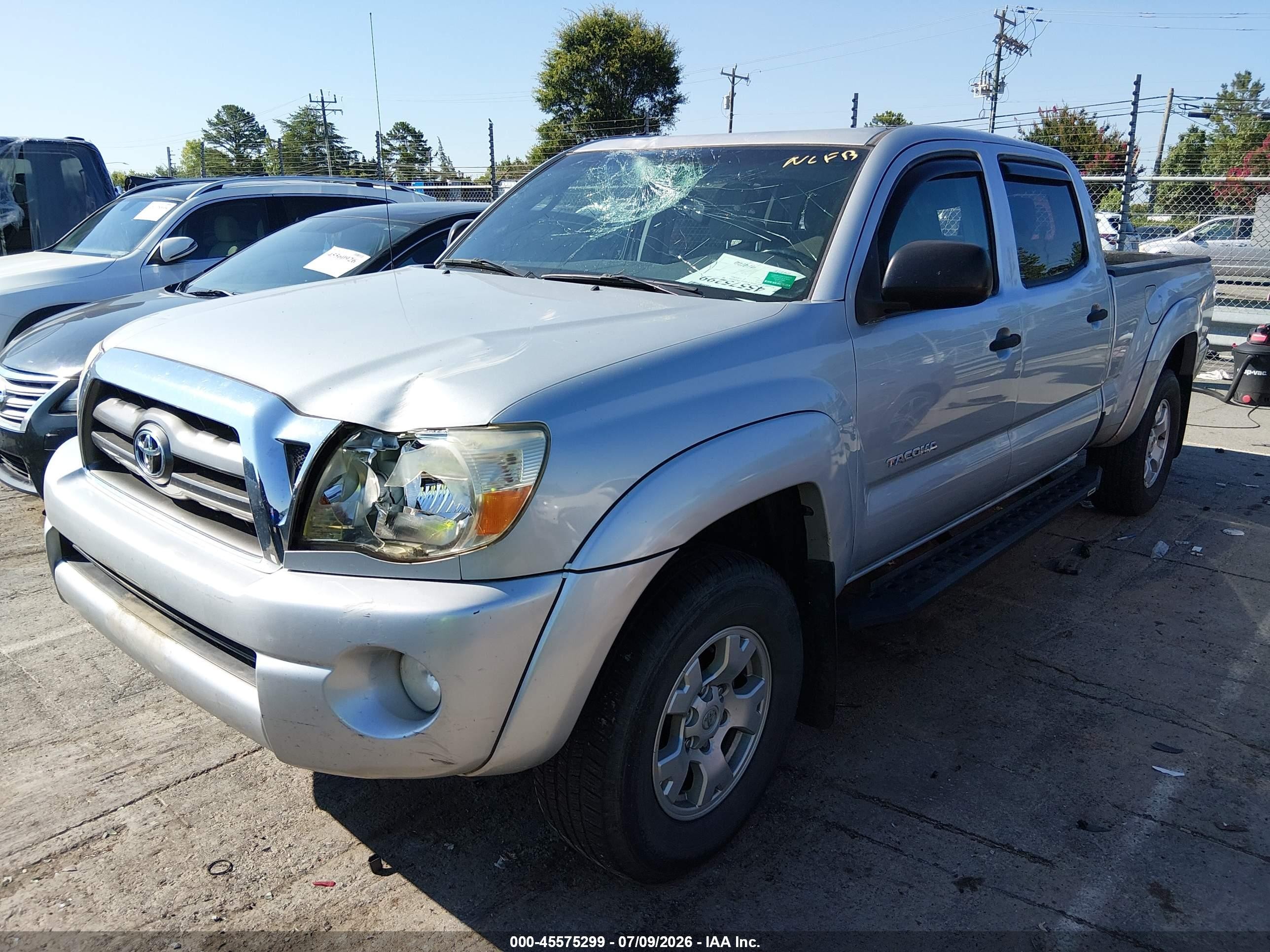 2009 Toyota Tacoma Base V6 Silver vin: 3TMMU52N39M015209