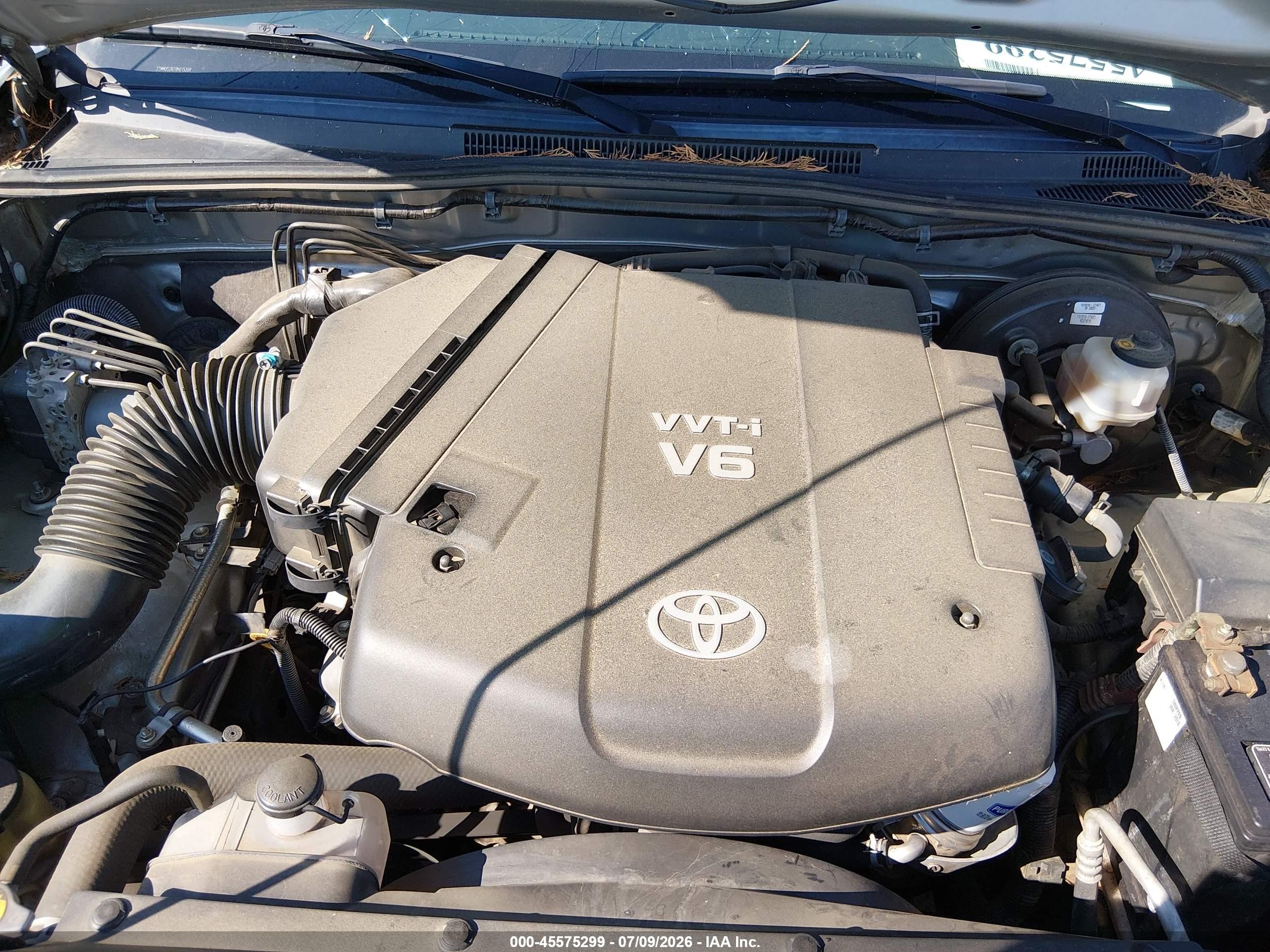 2009 Toyota Tacoma Base V6 Silver vin: 3TMMU52N39M015209
