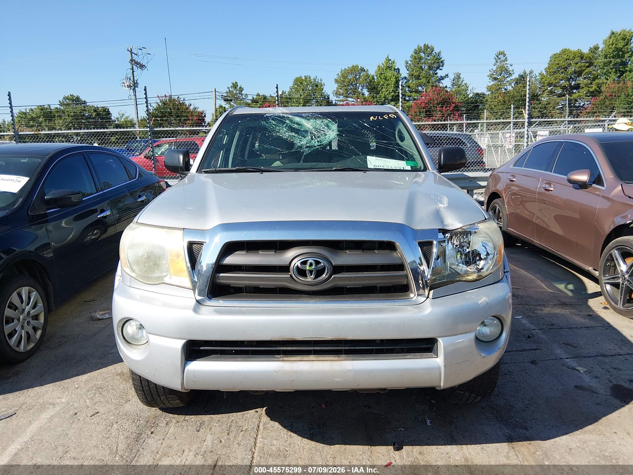 2009 Toyota Tacoma Base V6 Silver vin: 3TMMU52N39M015209
