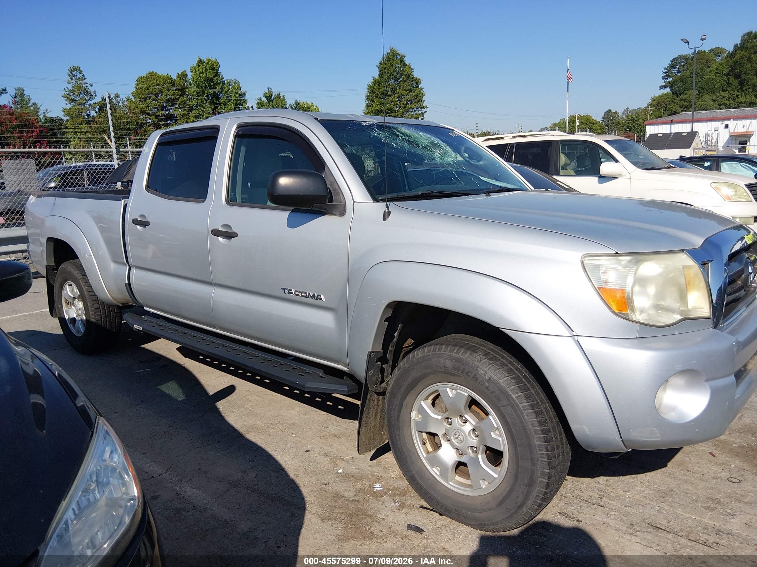 2009 Toyota Tacoma Base V6 Silver vin: 3TMMU52N39M015209