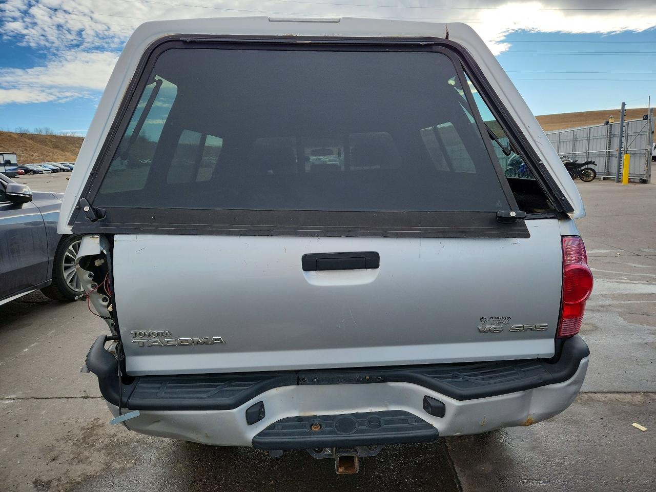2008 Toyota Tacoma V6 Silver vin: 3TMMU52N48M005674
