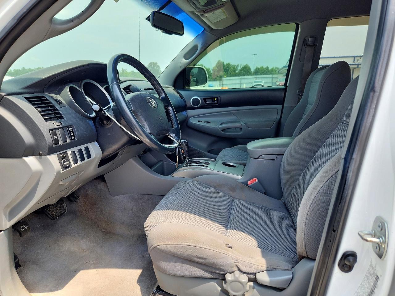 2008 Toyota Tacoma Double Cab Long Bed White vin: 3TMMU52N48M005979